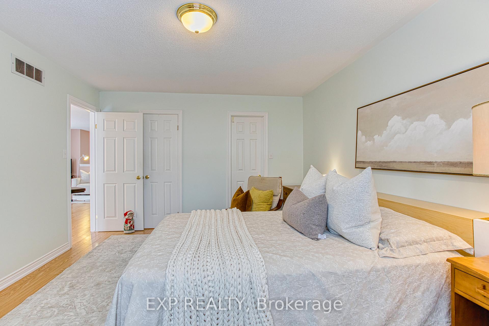 Photo 19 of Unit 2, 165 Main Street E, Grimsby, Grimsby East — HOMEH