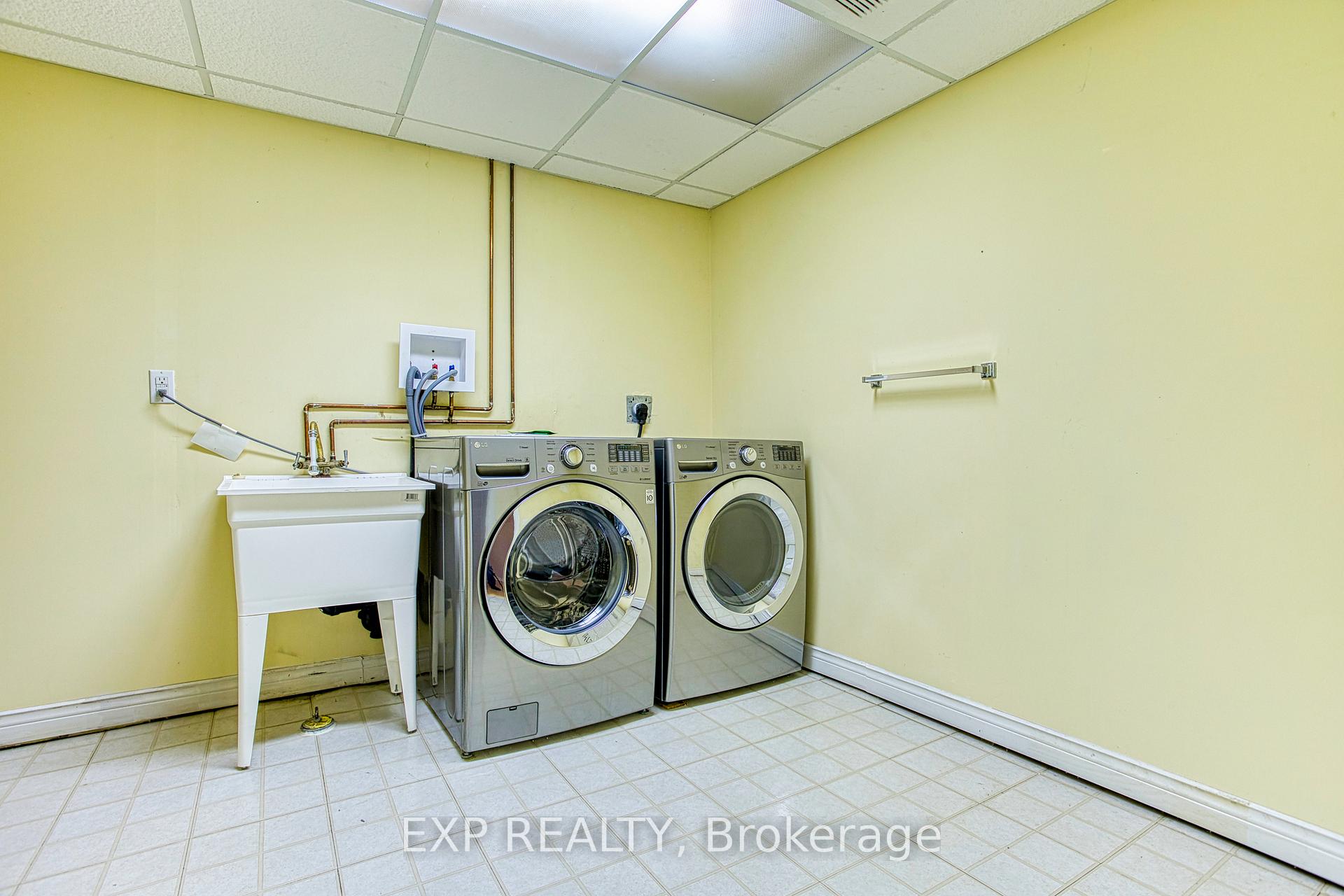 Photo 22 of Unit 2, 165 Main Street E, Grimsby, Grimsby East — HOMEH