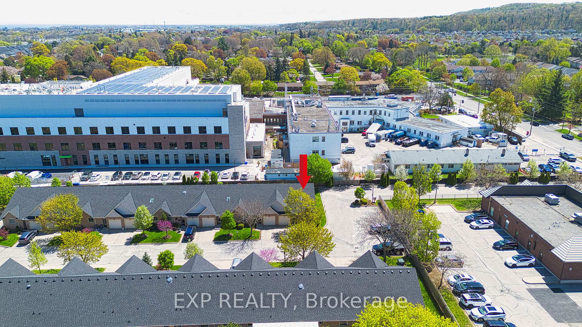 Photo 26 of Unit 2, 165 Main Street E, Grimsby, Grimsby East — HOMEH