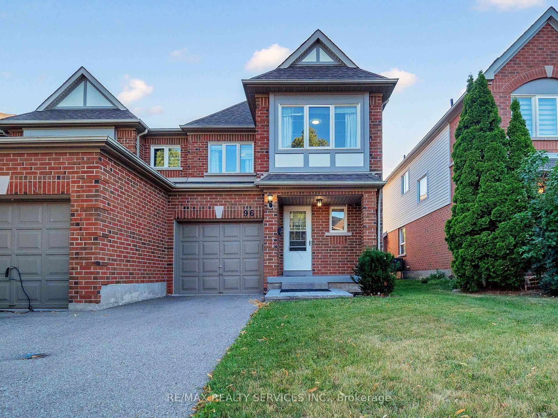 Front of Unit 96, 5230 Glen Erin Drive