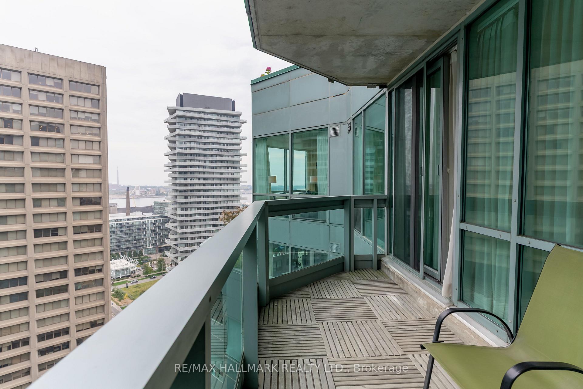 Photo 16 of Unit Ph9, 10 Queens Quay W, Toronto, Waterfront Communities — HOMEH