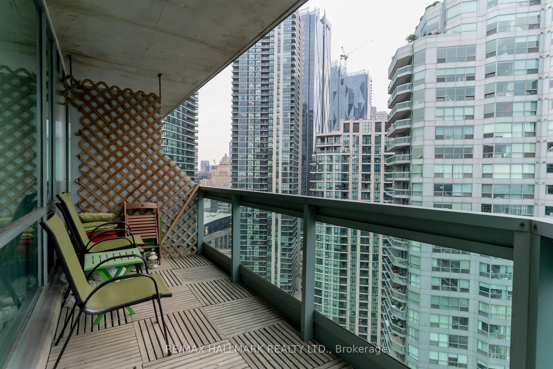 Photo 17 of Unit Ph9, 10 Queens Quay W, Toronto, Waterfront Communities — HOMEH