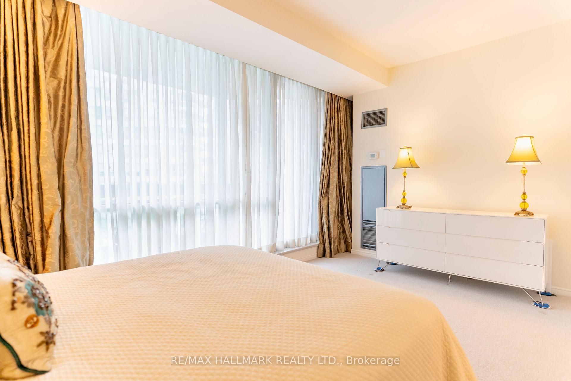 Photo 21 of Unit Ph9, 10 Queens Quay W, Toronto, Waterfront Communities — HOMEH