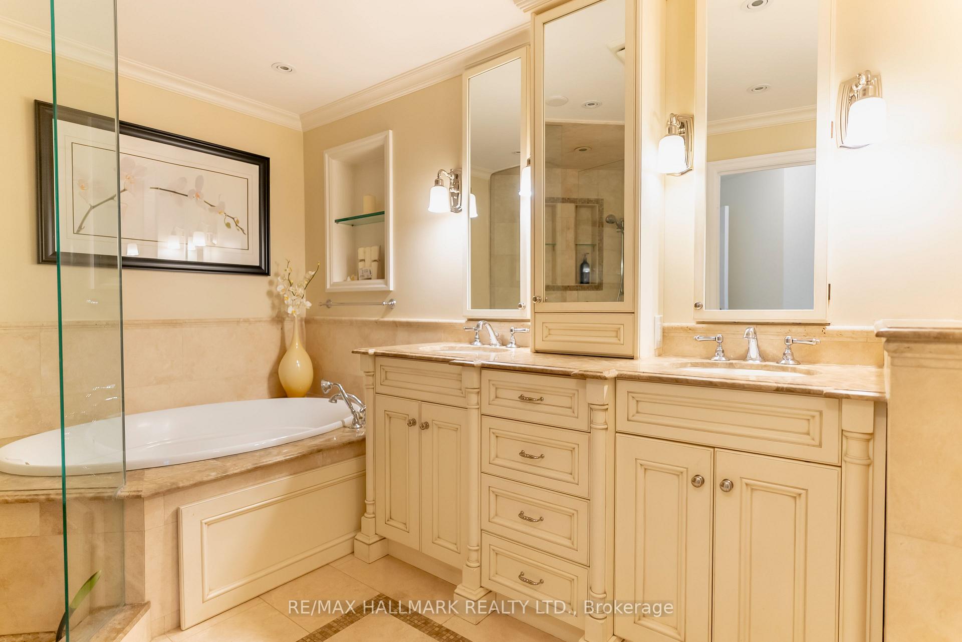 Photo 26 of Unit Ph9, 10 Queens Quay W, Toronto, Waterfront Communities — HOMEH