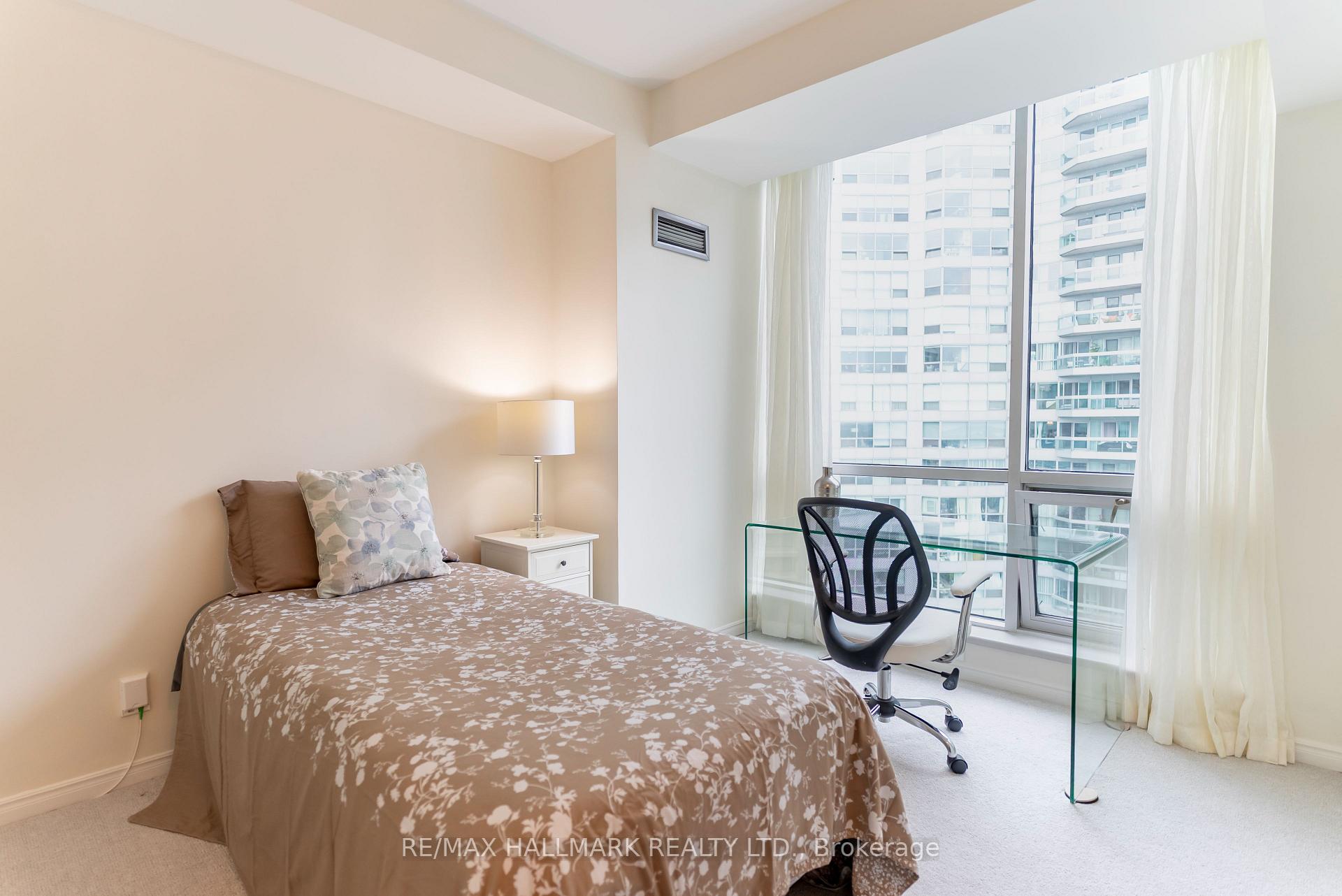 Photo 31 of Unit Ph9, 10 Queens Quay W, Toronto, Waterfront Communities — HOMEH