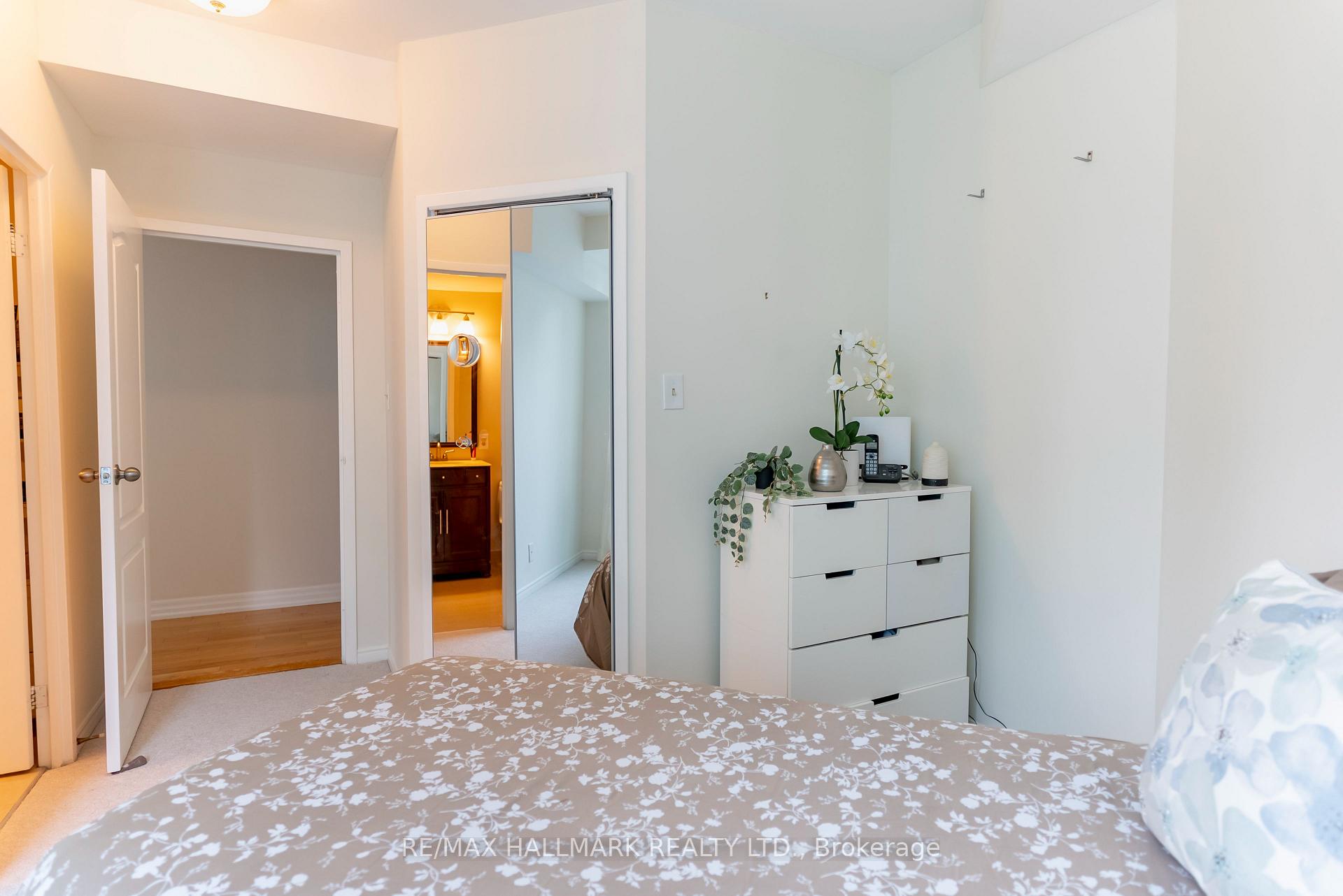 Photo 33 of Unit Ph9, 10 Queens Quay W, Toronto, Waterfront Communities — HOMEH