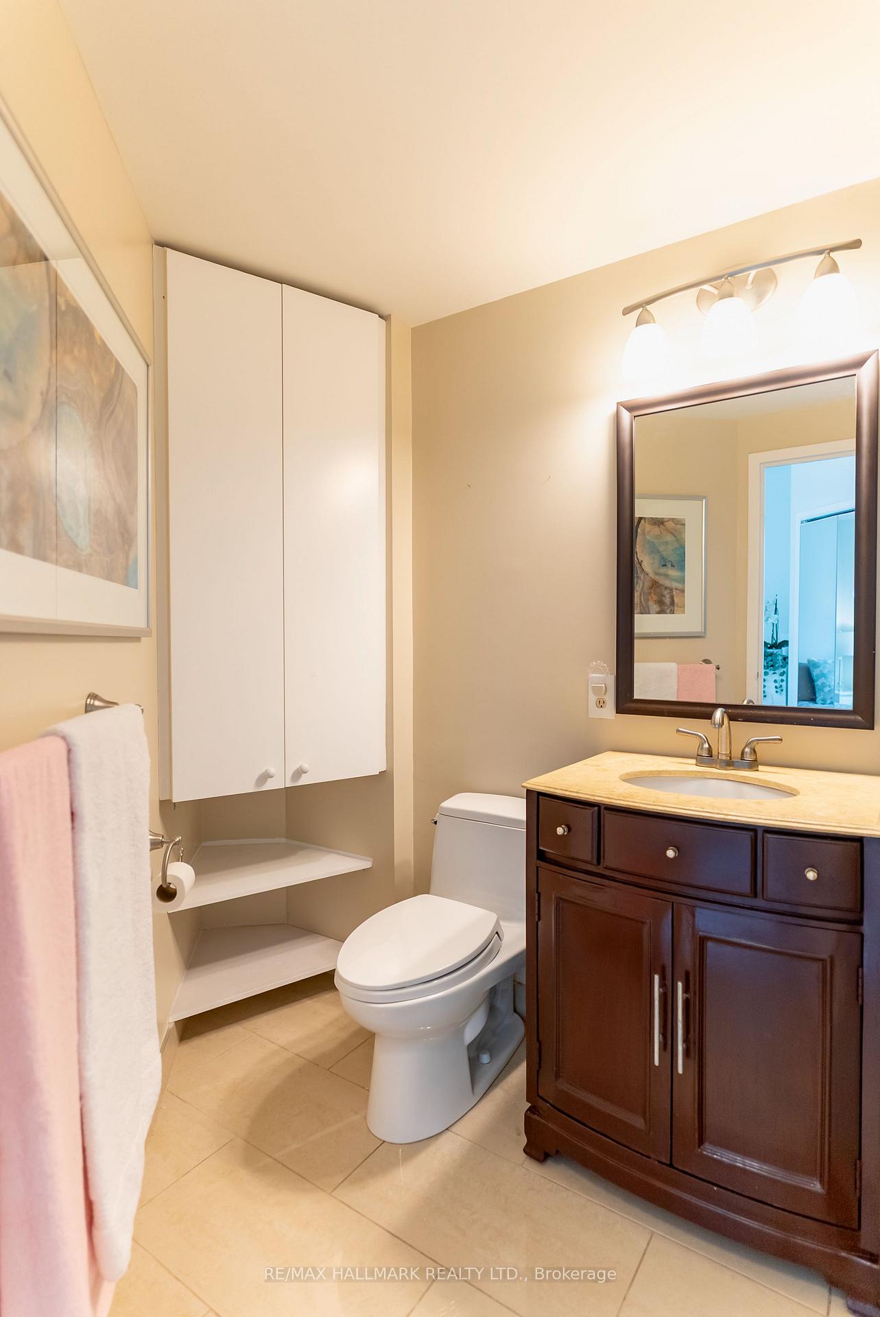 Photo 34 of Unit Ph9, 10 Queens Quay W, Toronto, Waterfront Communities — HOMEH