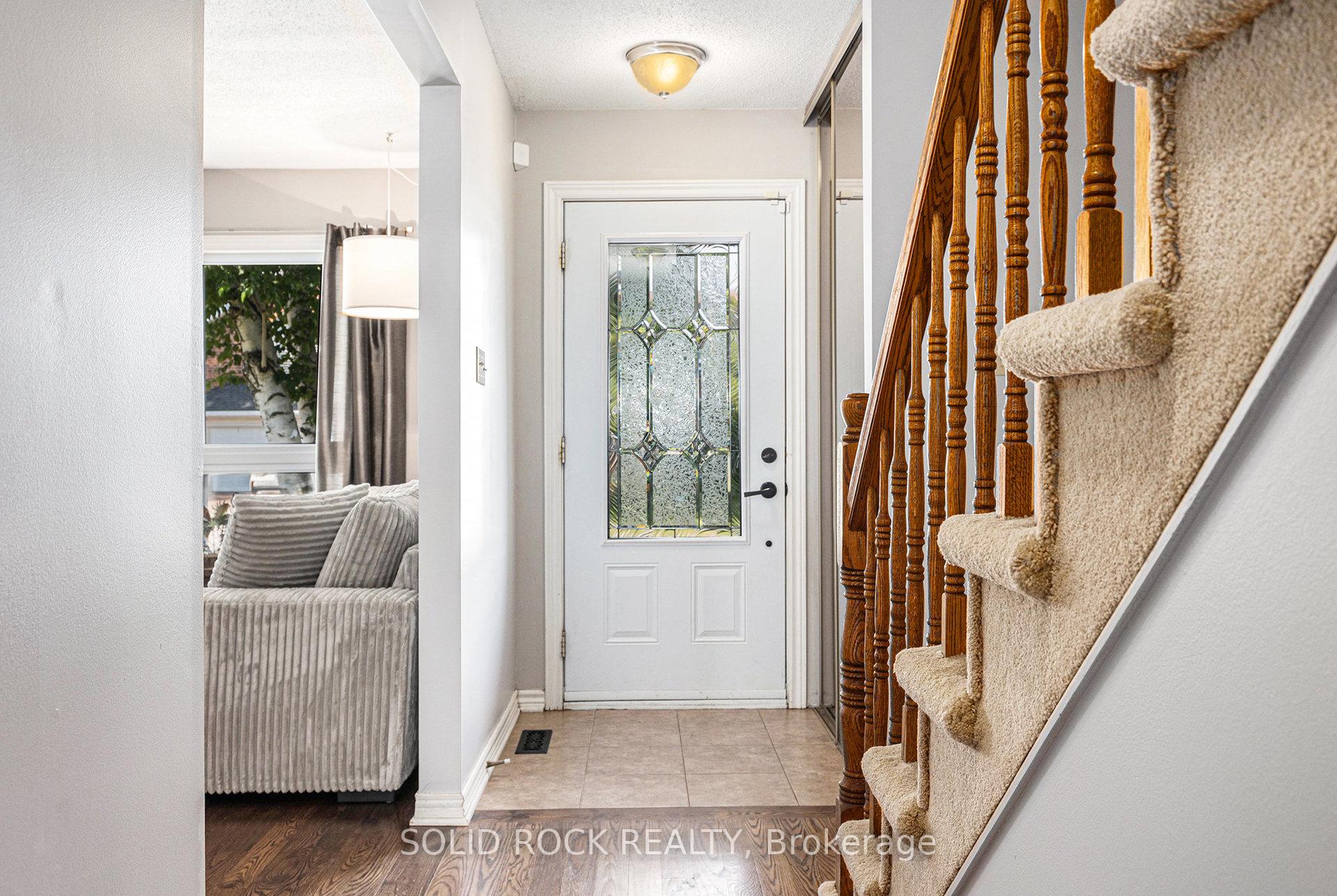 Photo 2 of 39 Kadeer Way, Ottawa, Barrhaven - Knollsbrook — HOMEH