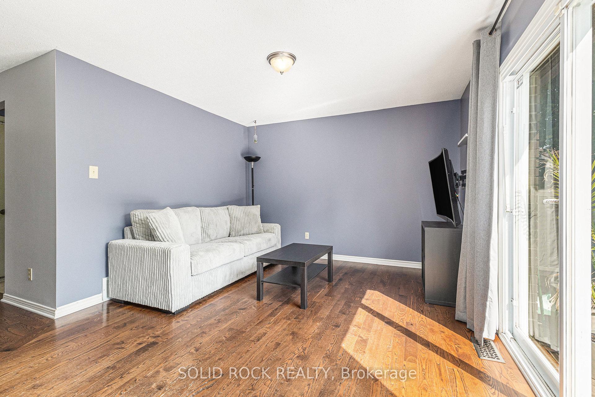 Photo 14 of 39 Kadeer Way, Ottawa, Barrhaven - Knollsbrook — HOMEH