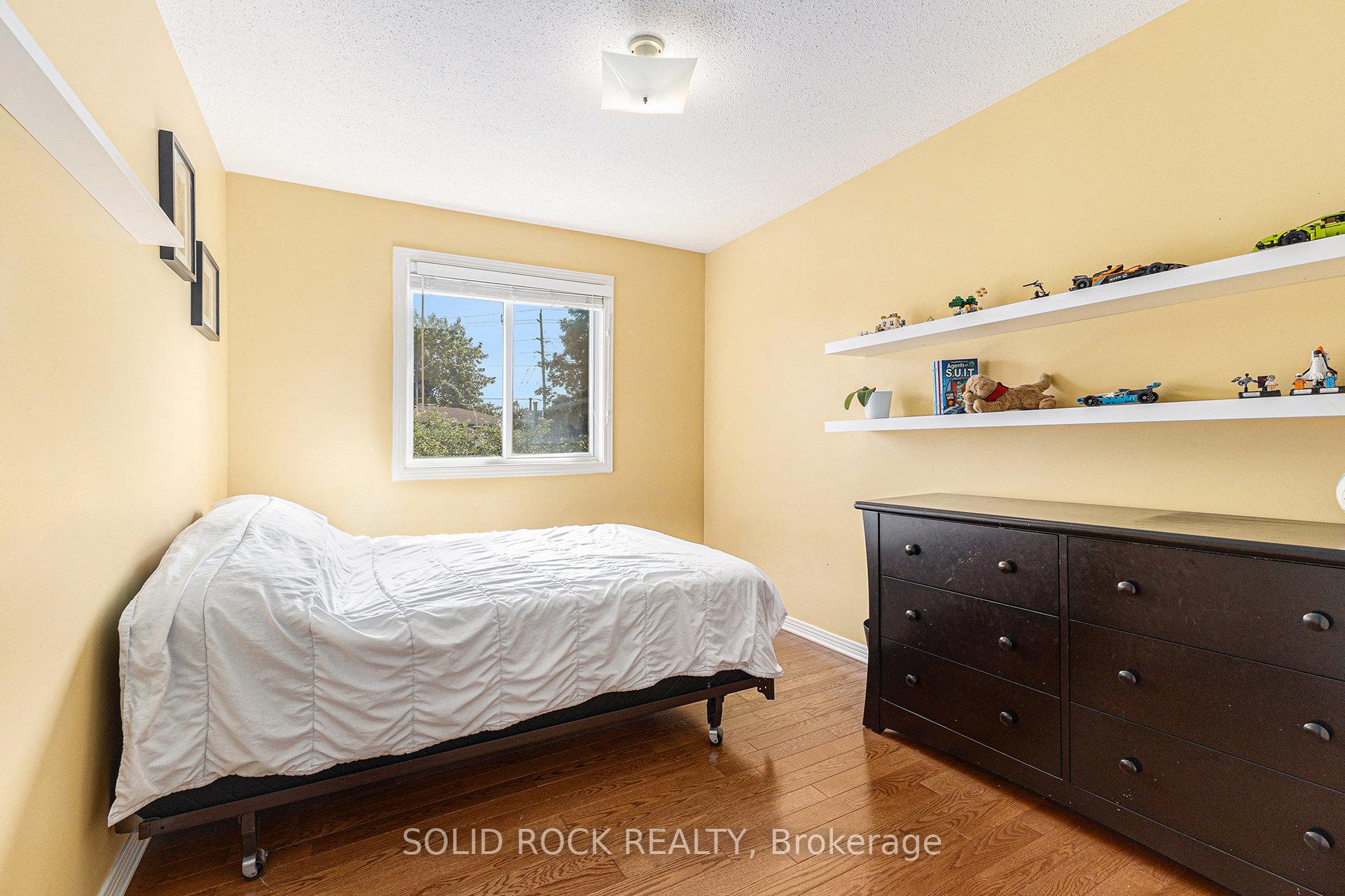Photo 20 of 39 Kadeer Way, Ottawa, Barrhaven - Knollsbrook — HOMEH