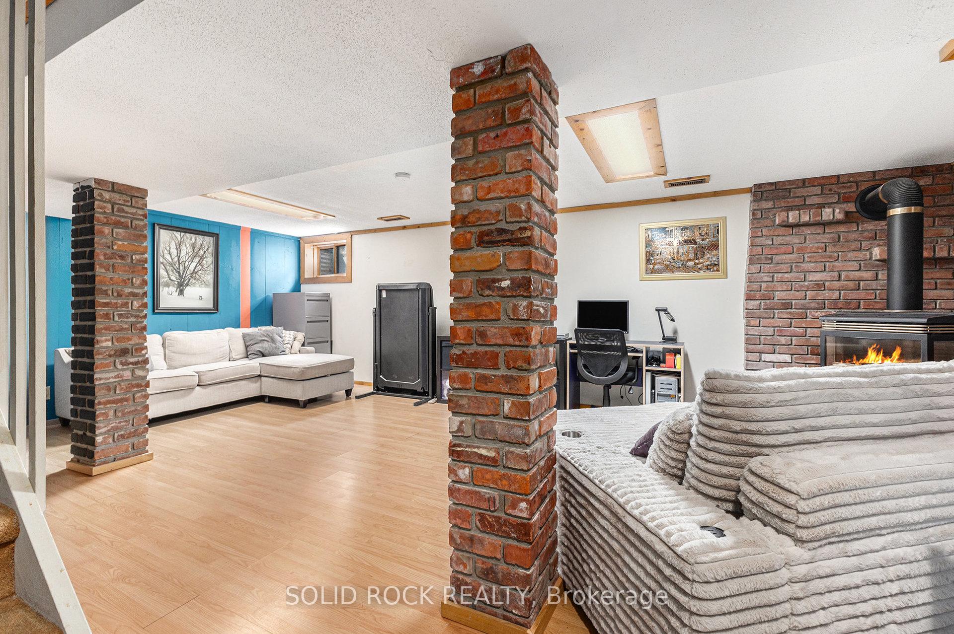 Photo 21 of 39 Kadeer Way, Ottawa, Barrhaven - Knollsbrook — HOMEH