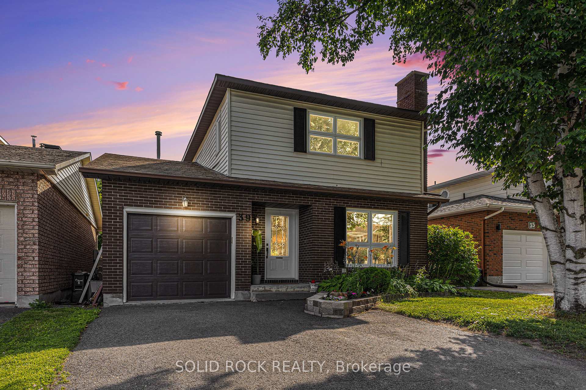 Photo 32 of 39 Kadeer Way, Ottawa, Barrhaven - Knollsbrook — HOMEH