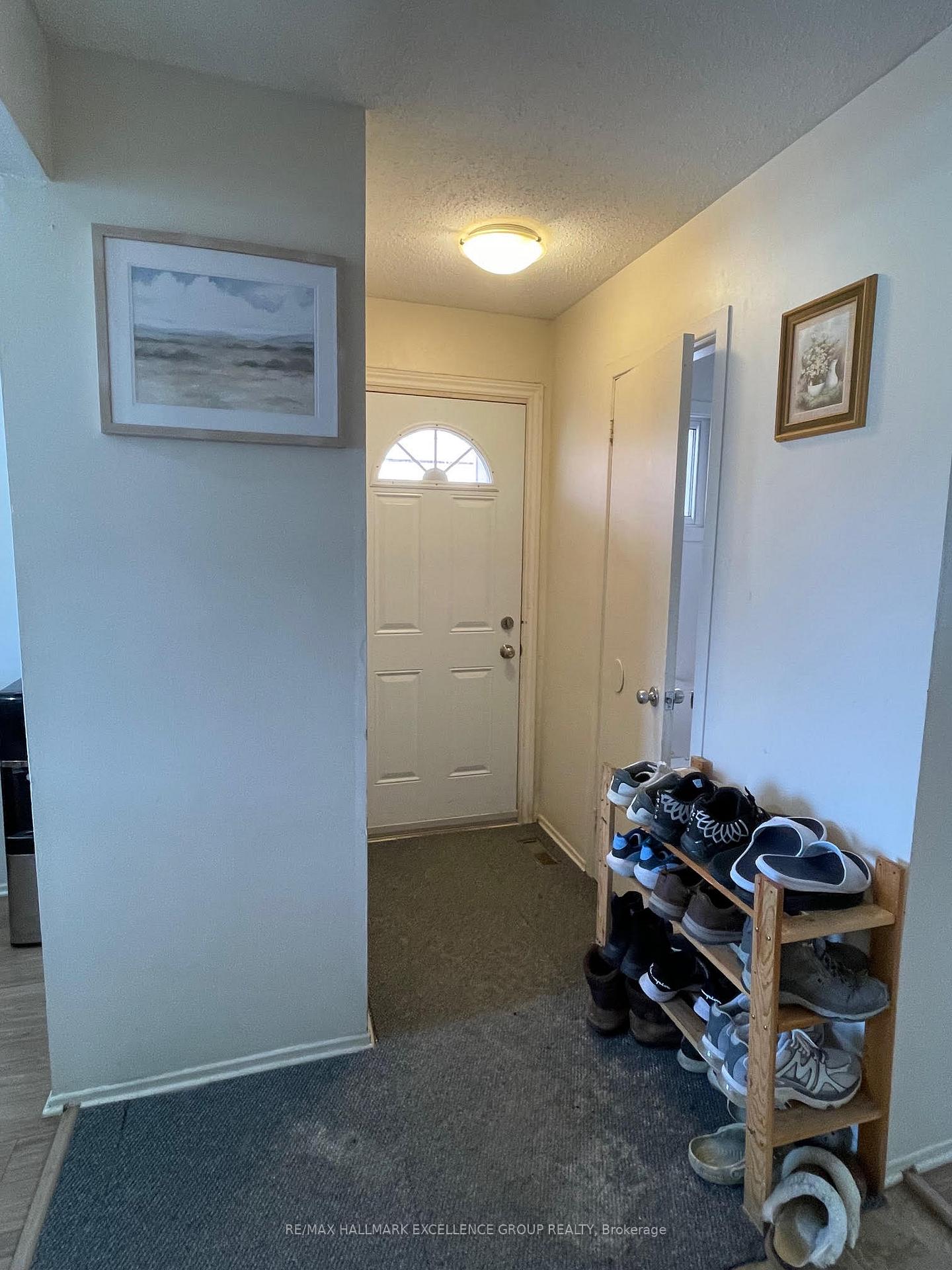 Photo 2 of Unit 8, 1906 Belmore Lane, Ottawa, Blackburn Hamlet (South) — HOMEH