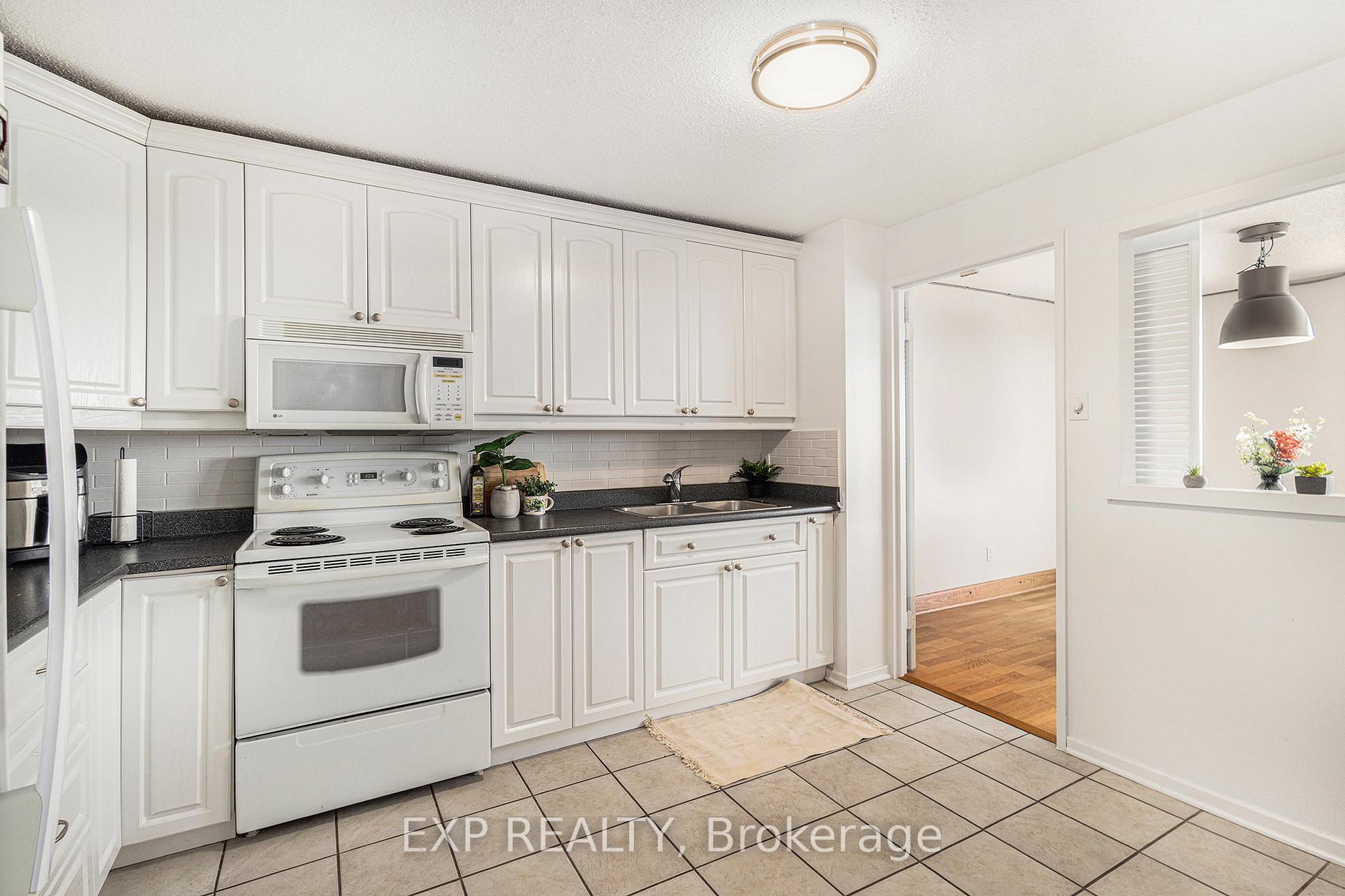 Photo 7 of Unit 711, 1465 Baseline Road, Ottawa, Copeland Park — HOMEH