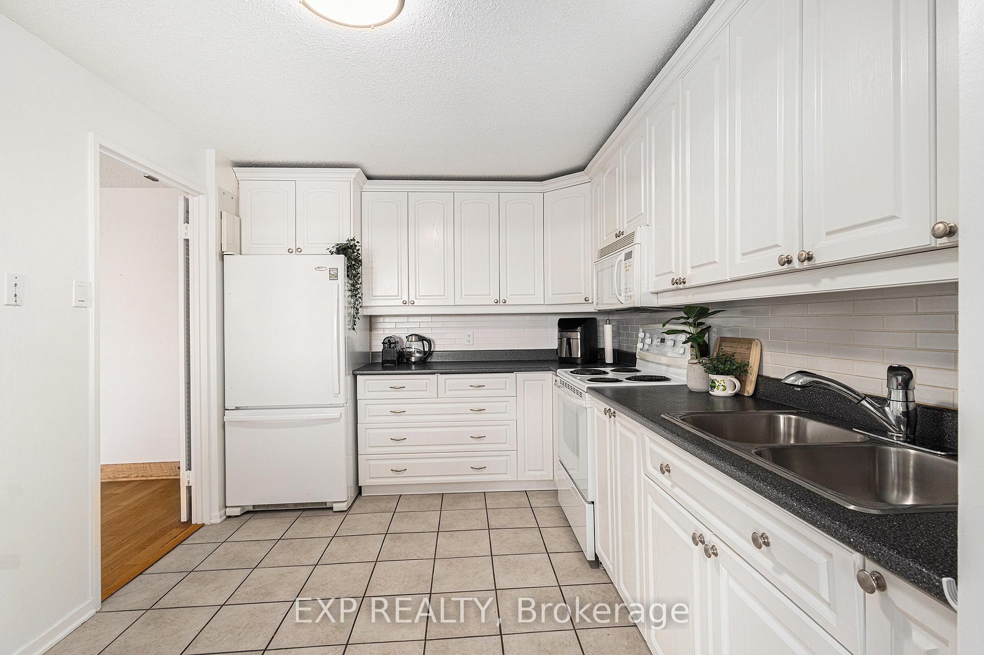 Photo 8 of Unit 711, 1465 Baseline Road, Ottawa, Copeland Park — HOMEH