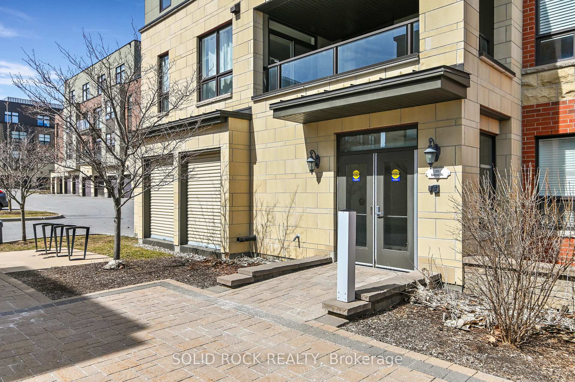 Photo 3 of Unit 302, 301 Bayrose Drive, Ottawa, Barrhaven - Strandherd — HOMEH