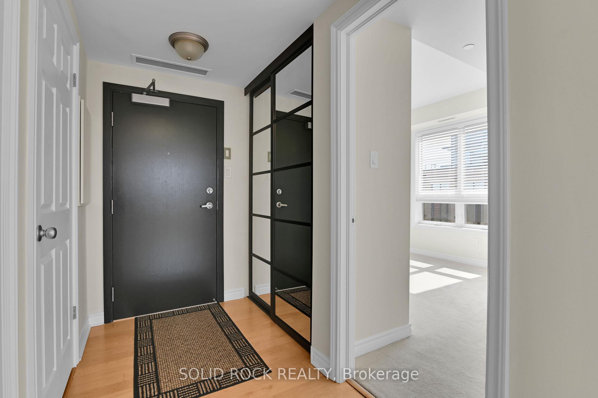 Photo 4 of Unit 302, 301 Bayrose Drive, Ottawa, Barrhaven - Strandherd — HOMEH