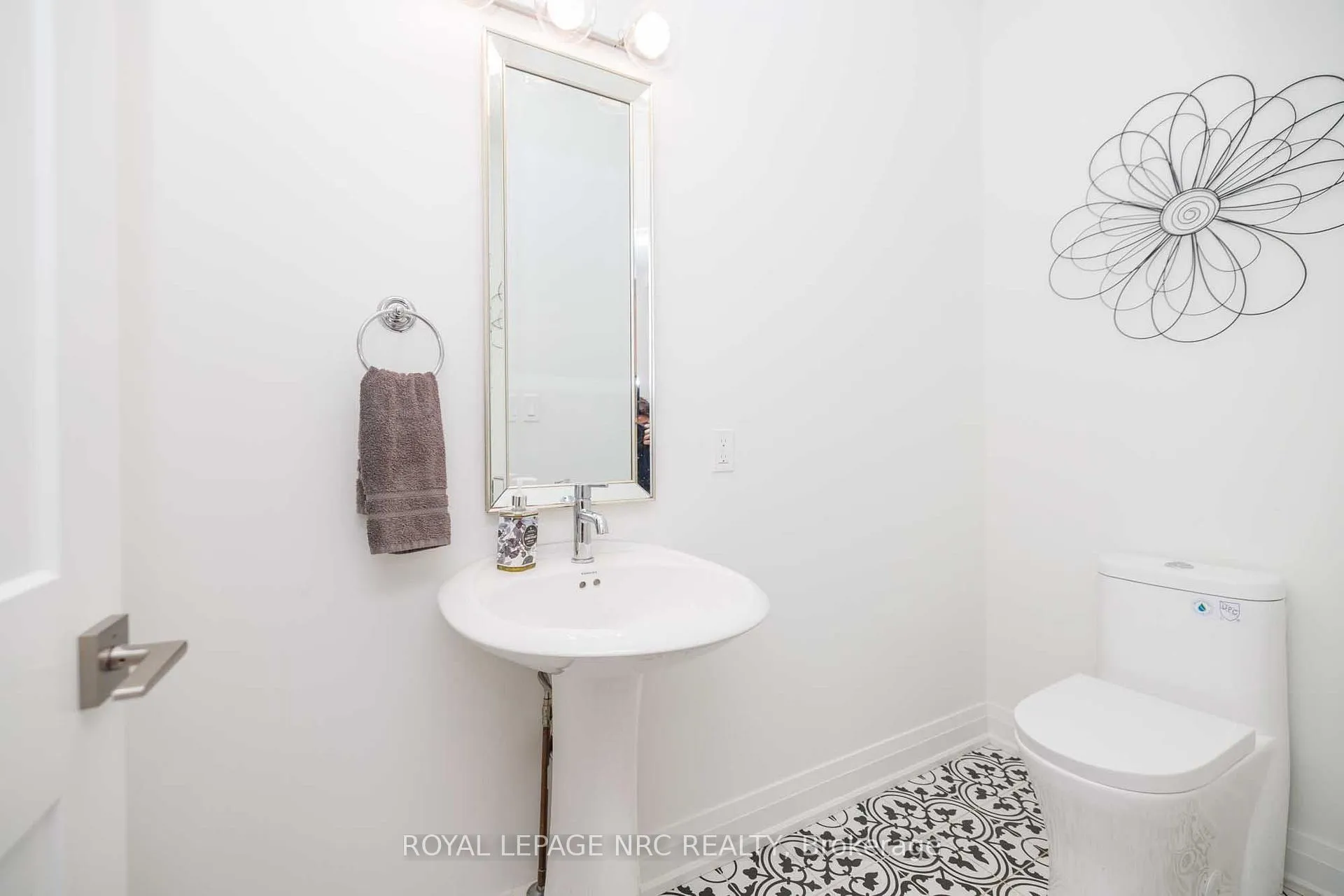 Photo 7 of Unit 3, 1465 Station Street, Pelham, Fonthill — HOMEH