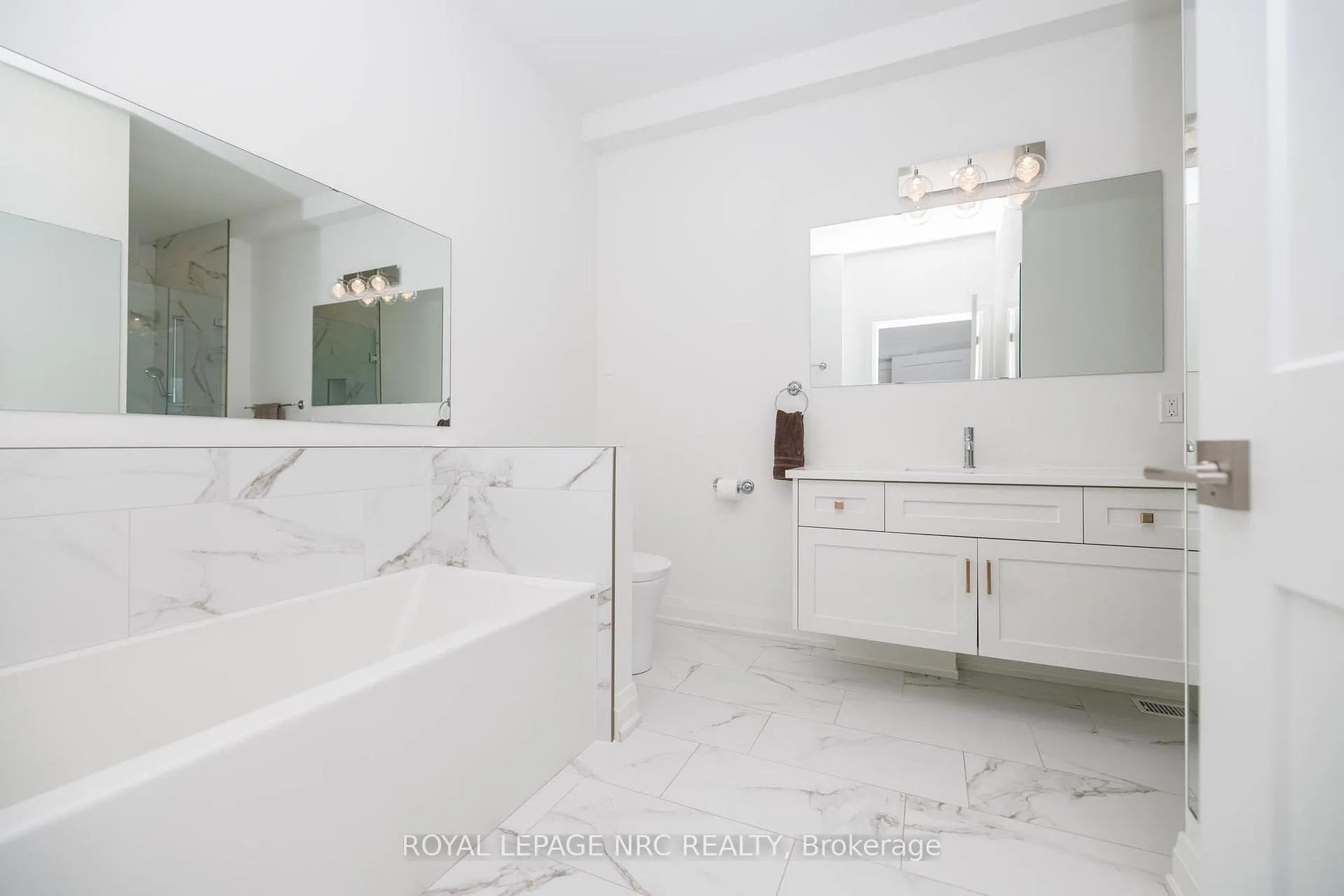 Photo 34 of Unit 3, 1465 Station Street, Pelham, Fonthill — HOMEH