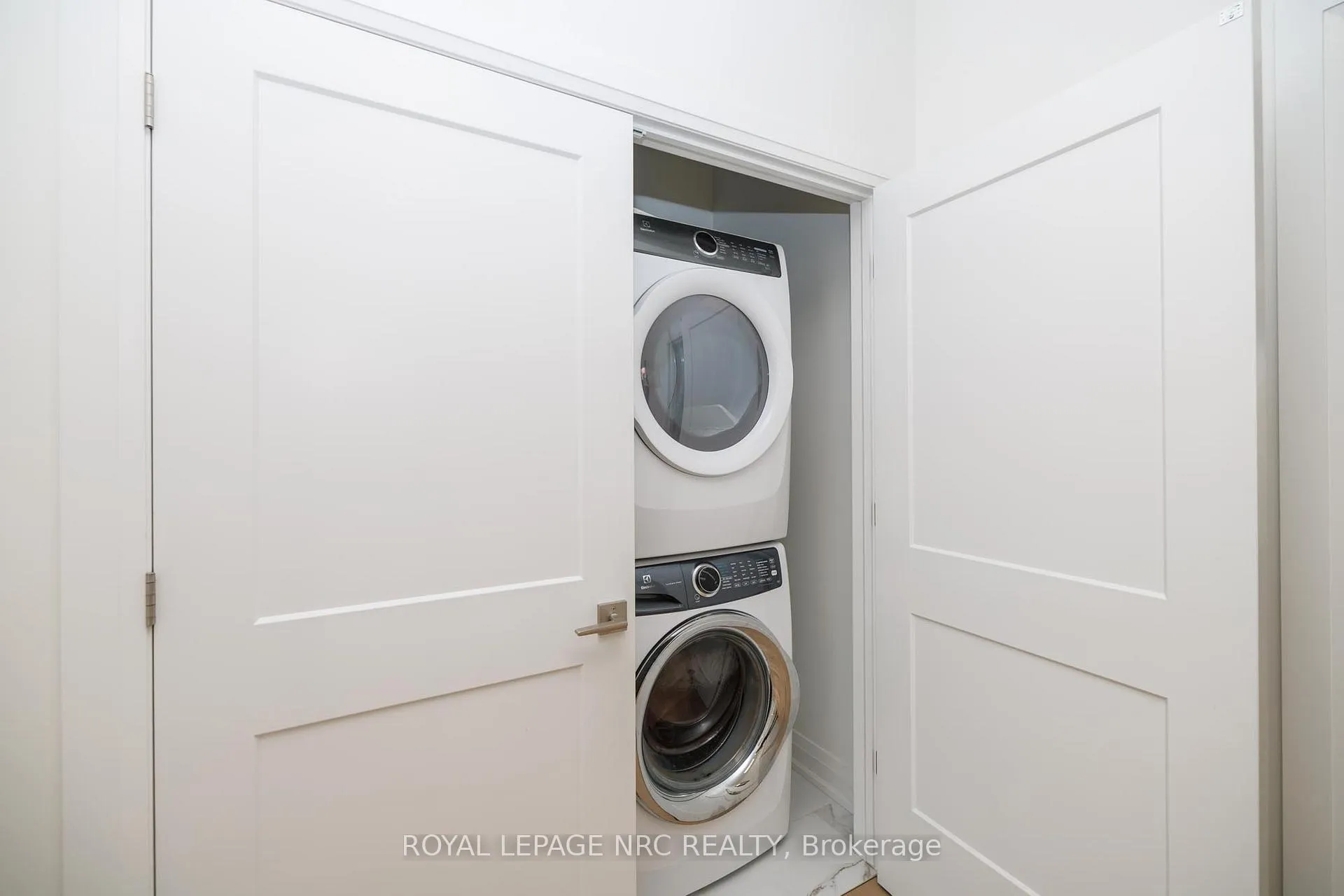Photo 37 of Unit 3, 1465 Station Street, Pelham, Fonthill — HOMEH