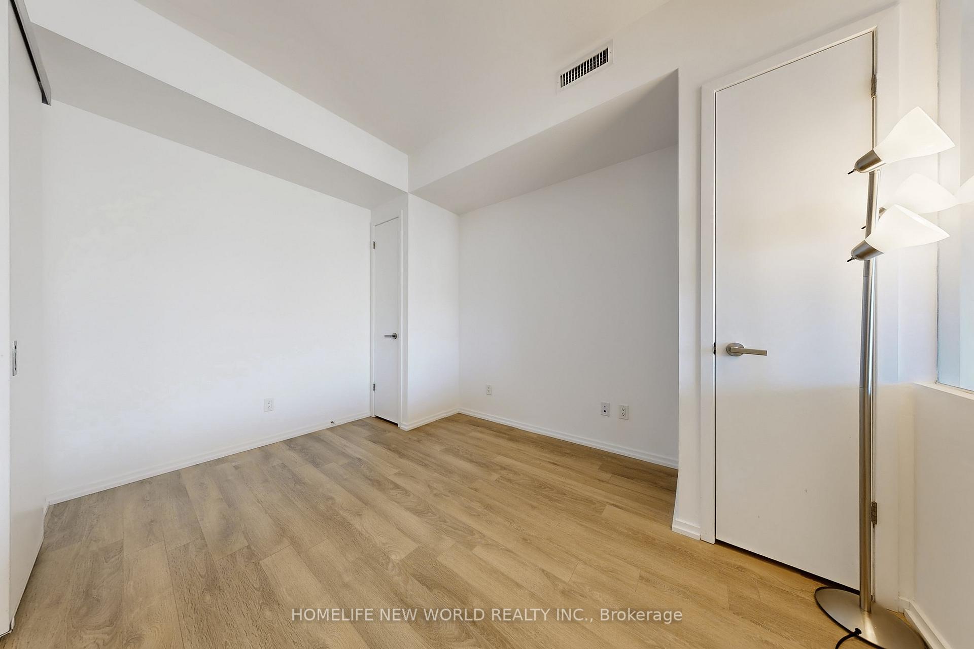 Photo 11 of Unit 4303, 197 Yonge Street, Toronto, Church-Yonge Corridor — HOMEH
