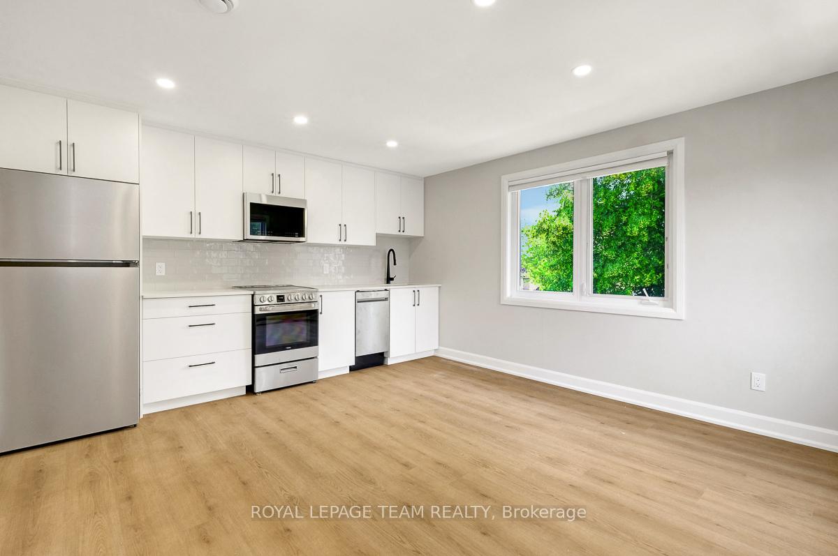Photo 7 of Unit 3, 1952 Othello Avenue, Ottawa, Elmvale Acres/Urbandale — HOMEH
