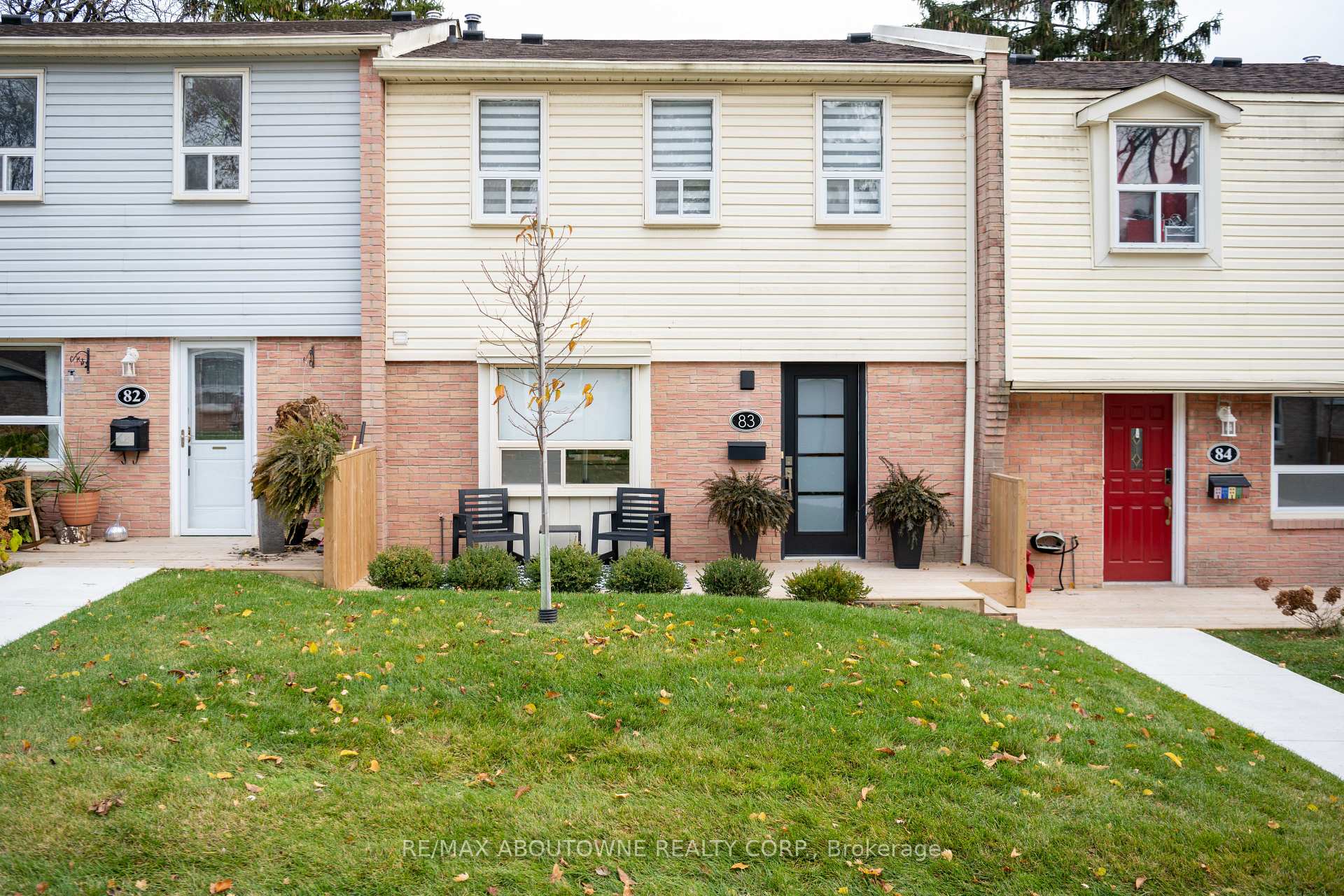 Front of Unit 83, 1055 Shawnmarr Road