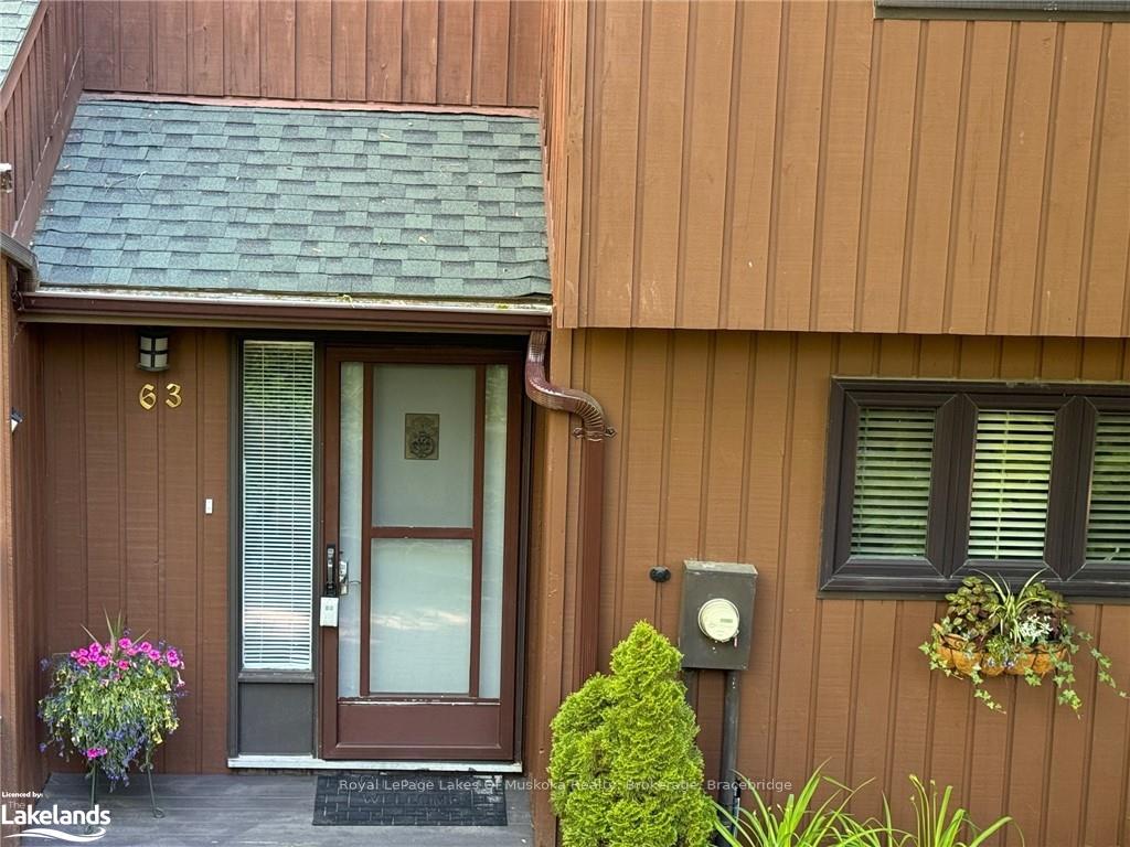 Front of Unit 2, 63 Southbank Drive