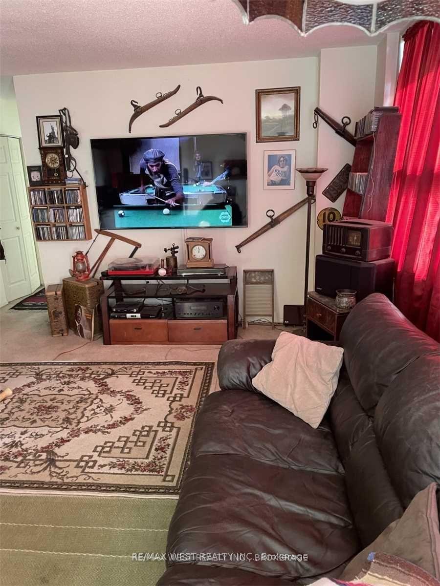 Photo 4 of Unit 1011, 15 Albright Road, Hamilton, Vincent — HOMEH