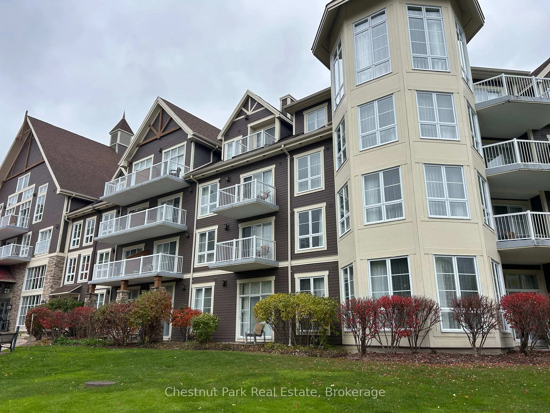 Photo 42 of Unit 165, 220 Gord Canning Drive, Blue Mountains — HOMEH