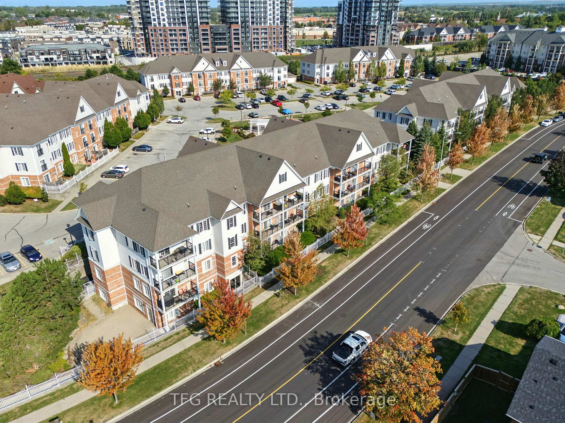 Photo 22 of Unit 211, 106 Aspen Springs Drive, Clarington, Bowmanville — HOMEH