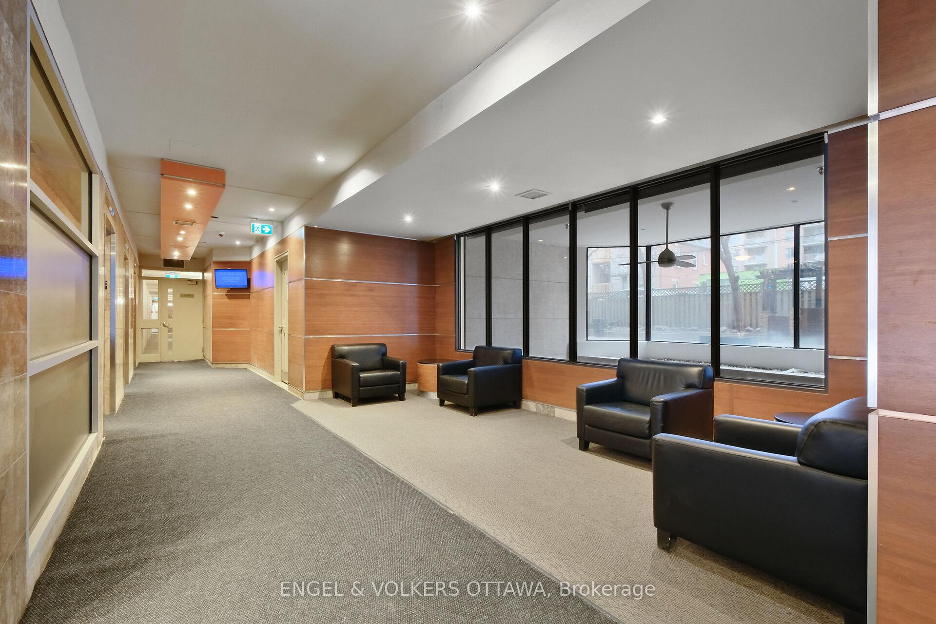 Photo 3 of Unit 906, 470 Laurier Avenue W, Ottawa, Ottawa Centre — HOMEH