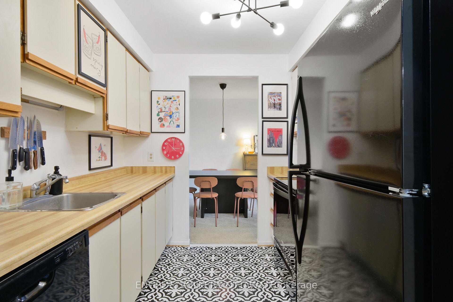 Photo 14 of Unit 906, 470 Laurier Avenue W, Ottawa, Ottawa Centre — HOMEH