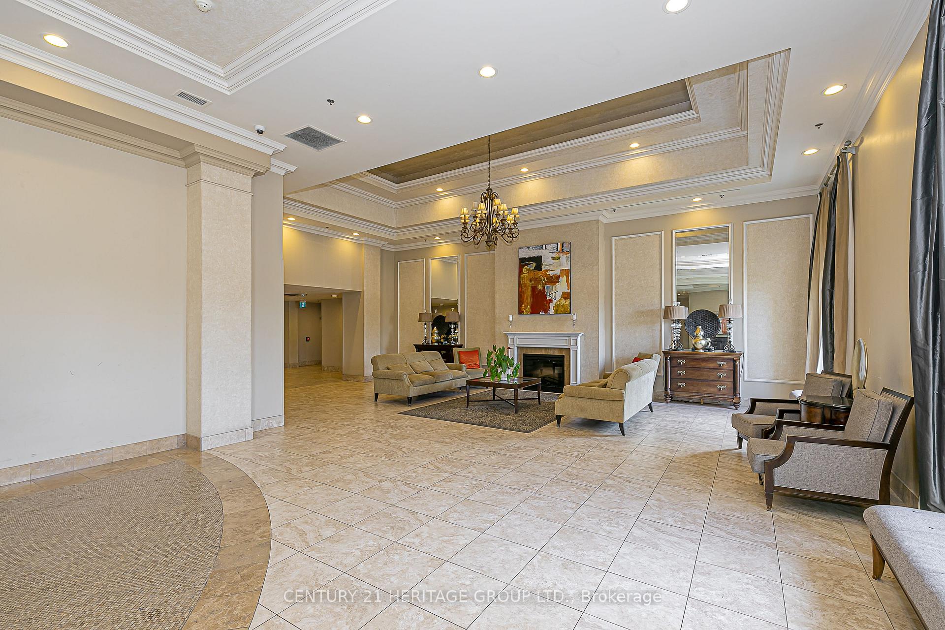 Photo 3 of Unit 414, 2 Maison Parc Court, Vaughan, Lakeview Estates — HOMEH