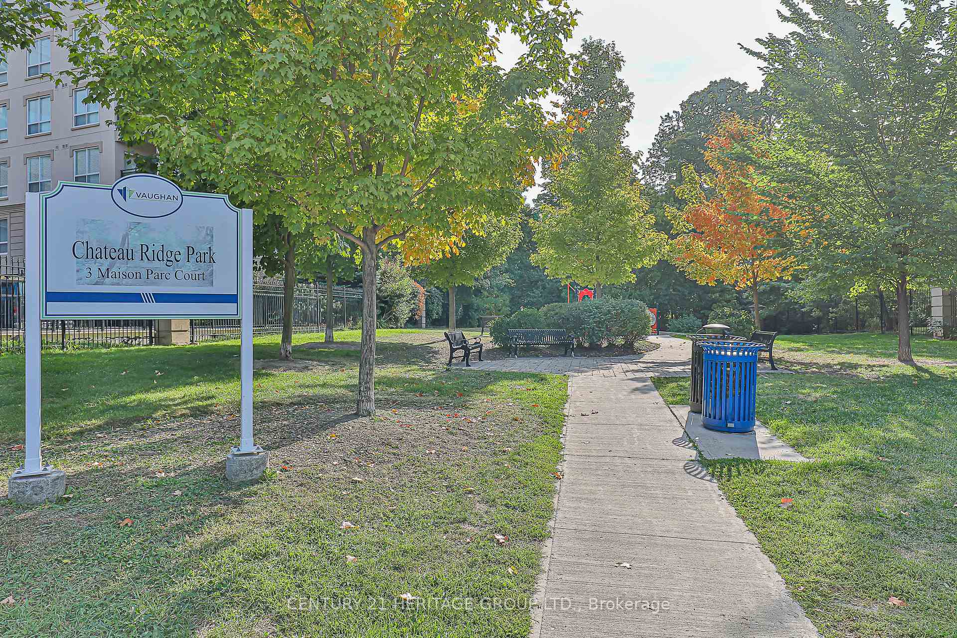 Photo 25 of Unit 414, 2 Maison Parc Court, Vaughan, Lakeview Estates — HOMEH