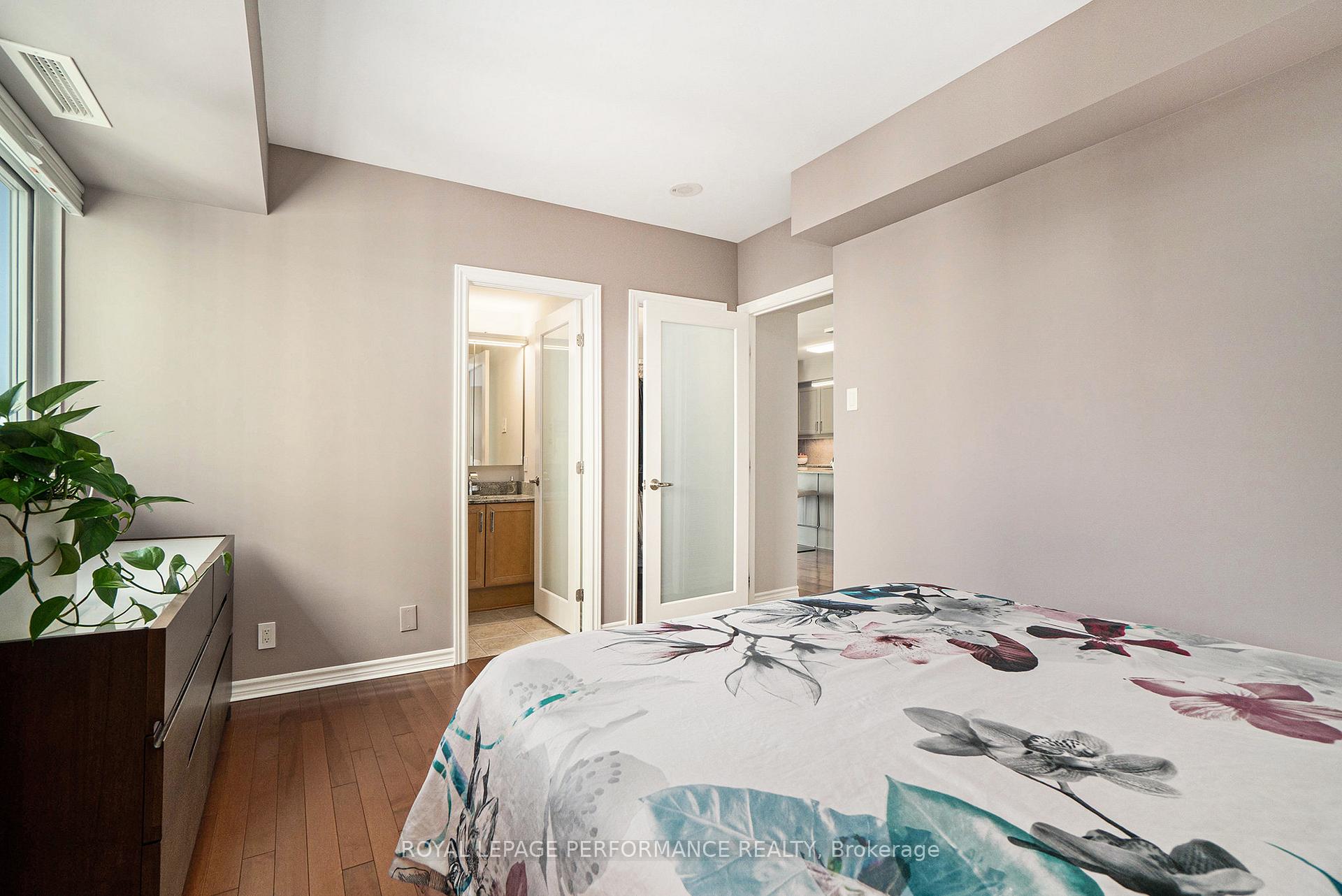 Photo 14 of Unit 1901, 445 Laurier Avenue W, Ottawa, Ottawa Centre — HOMEH