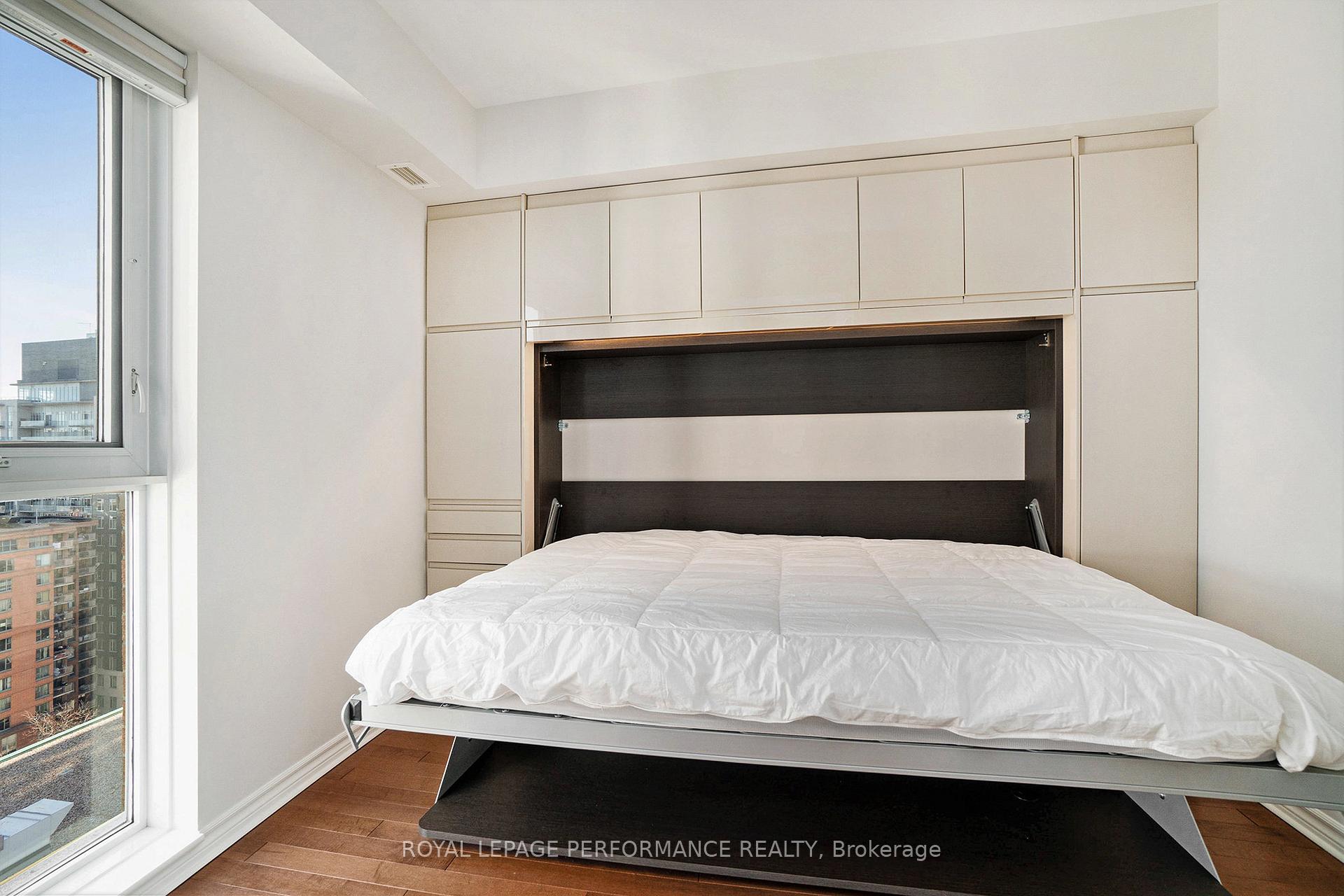 Photo 18 of Unit 1901, 445 Laurier Avenue W, Ottawa, Ottawa Centre — HOMEH