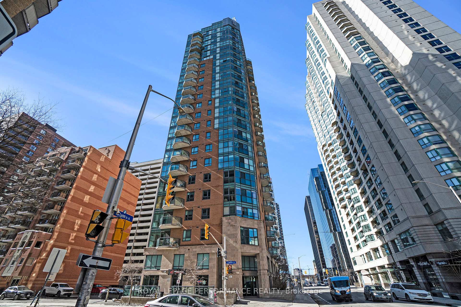 Photo 22 of Unit 1901, 445 Laurier Avenue W, Ottawa, Ottawa Centre — HOMEH