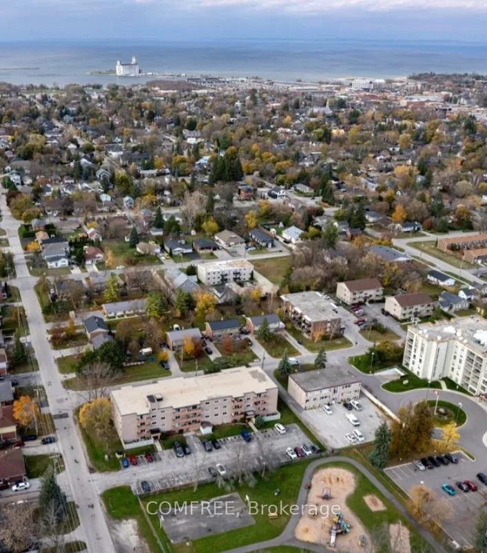 Photo 13 of Unit 207, 184 Eighth Street, Collingwood — HOMEH