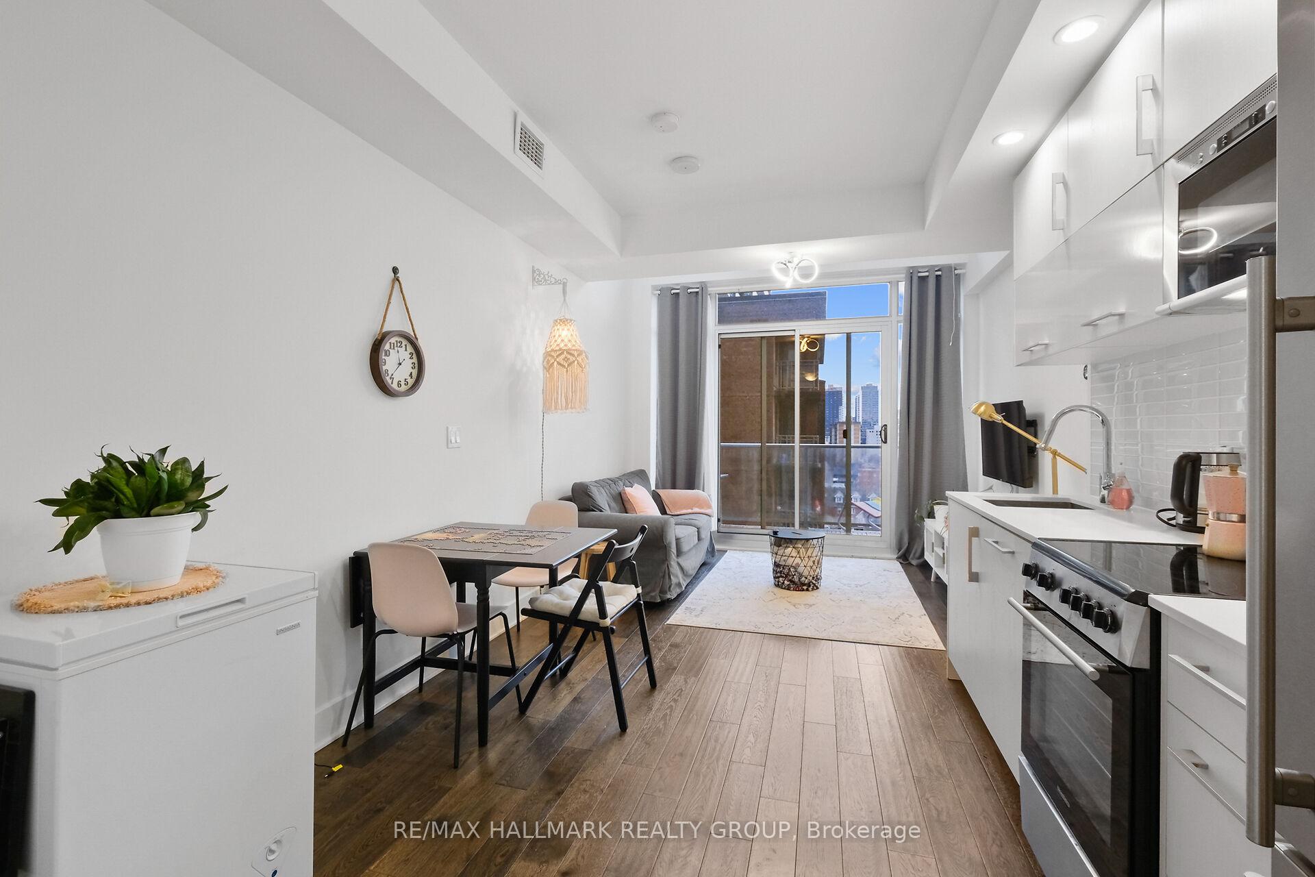 Photo 10 of Unit 1009, 255 Bay Street, Ottawa, Ottawa Centre — HOMEH
