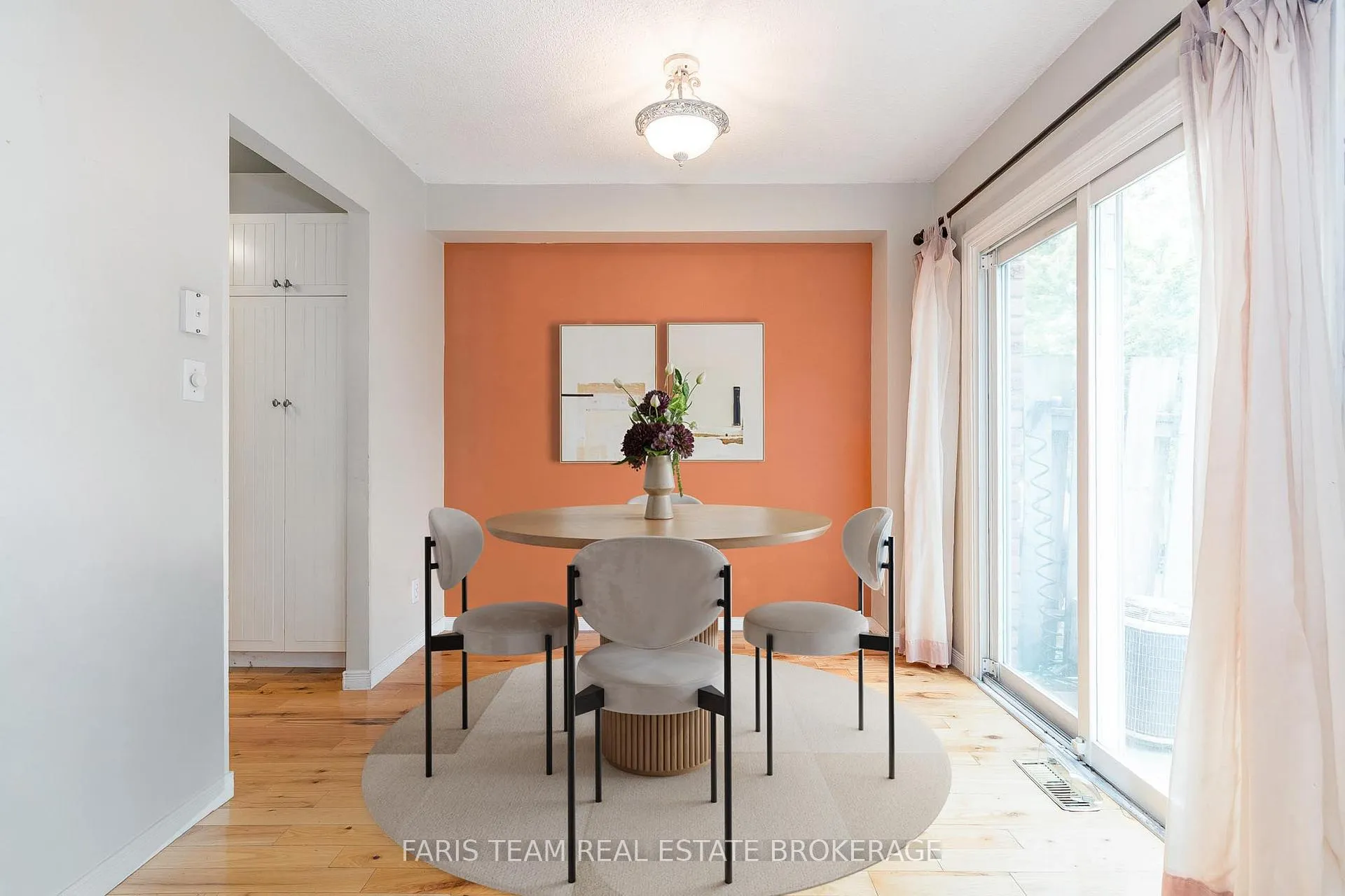 Photo 8 of Unit 7, 52 Adelaide Street, Barrie, Allandale — HOMEH