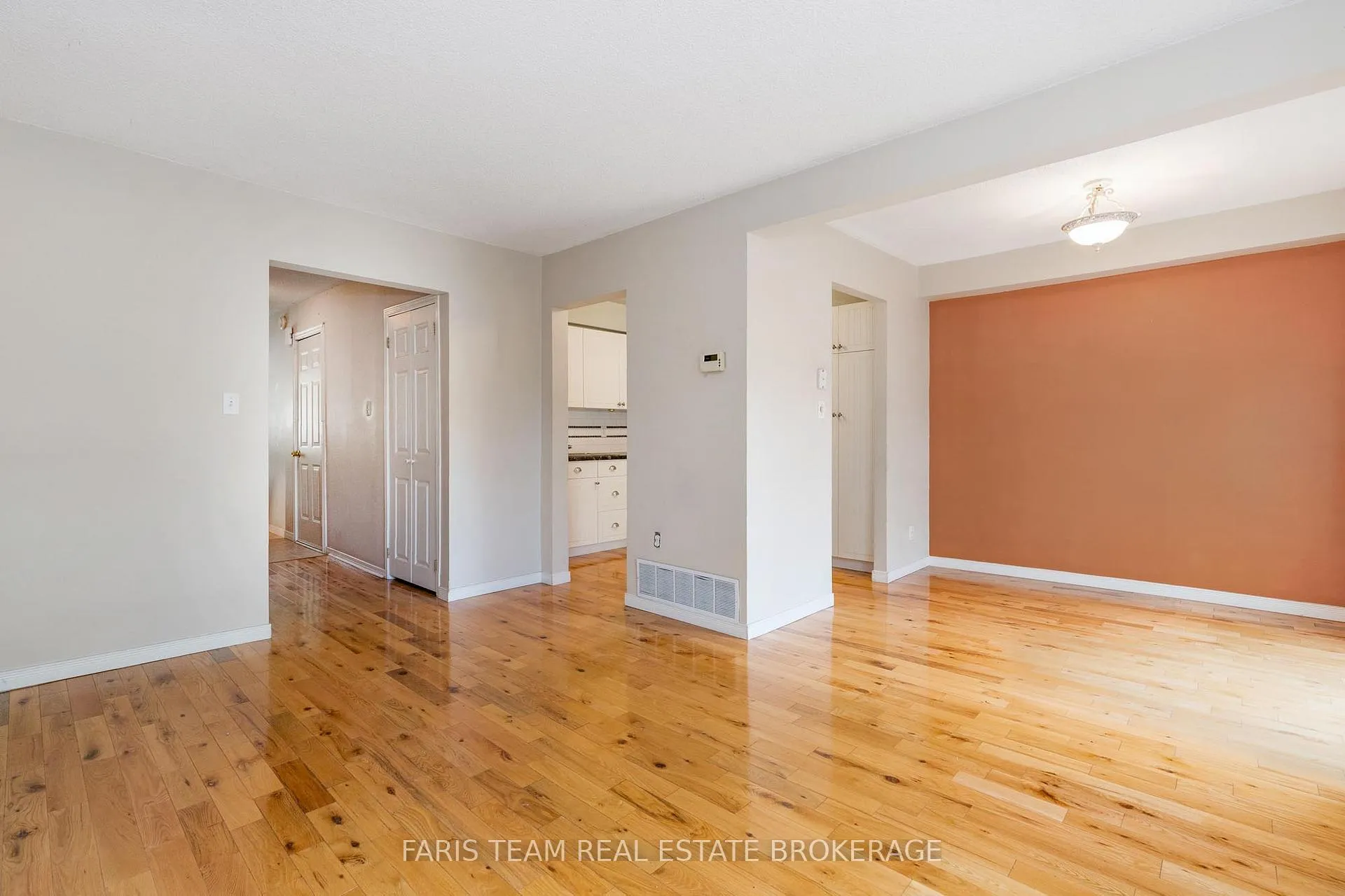 Photo 13 of Unit 7, 52 Adelaide Street, Barrie, Allandale — HOMEH