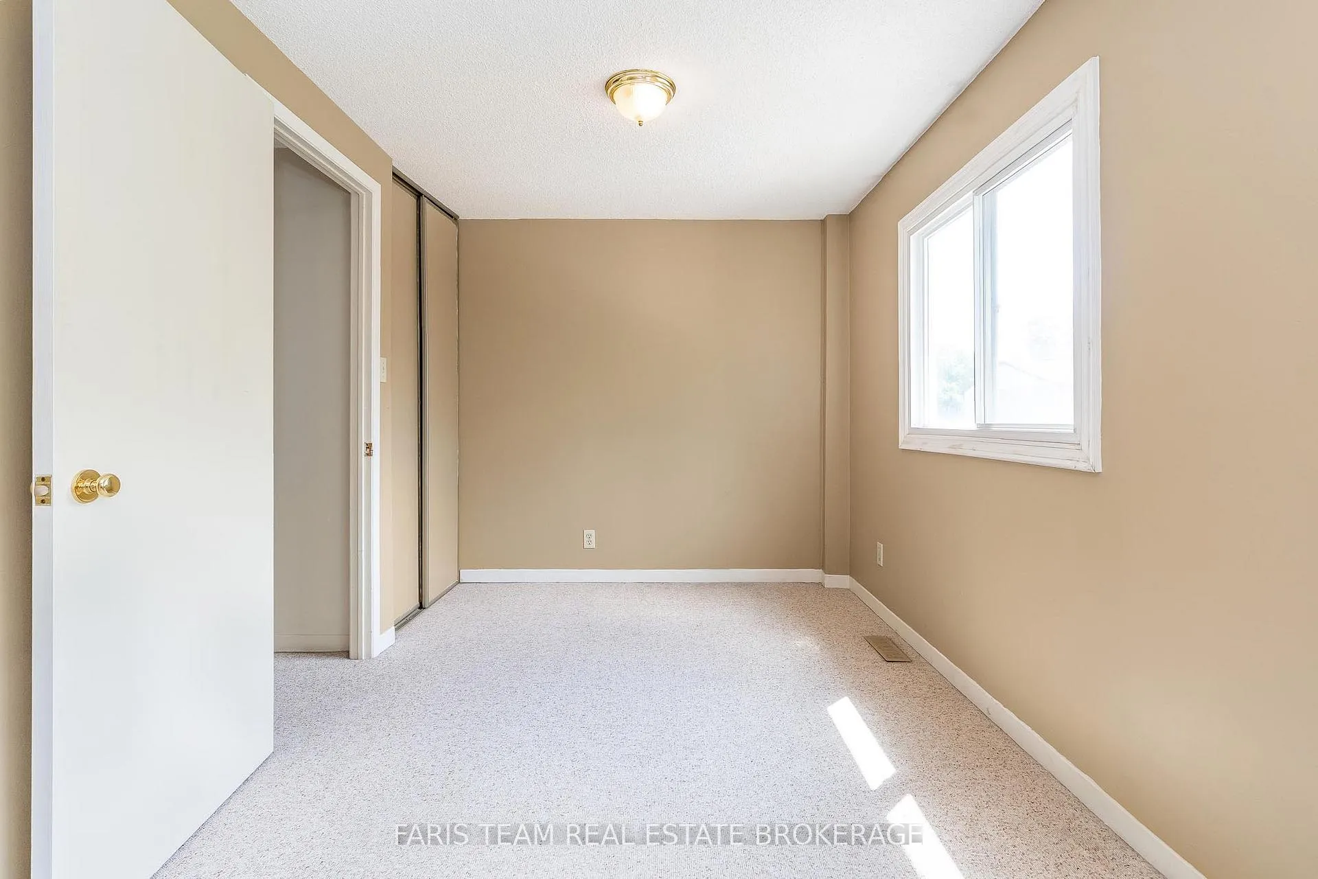 Photo 19 of Unit 7, 52 Adelaide Street, Barrie, Allandale — HOMEH