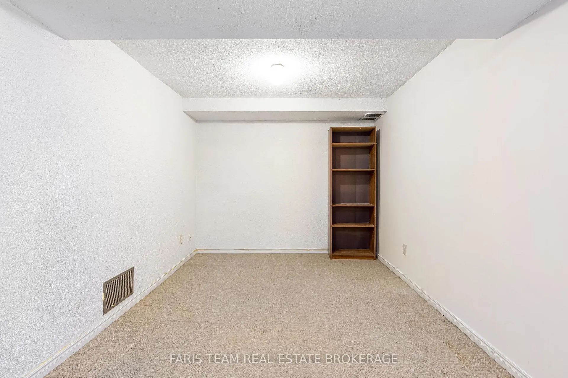 Photo 26 of Unit 7, 52 Adelaide Street, Barrie, Allandale — HOMEH