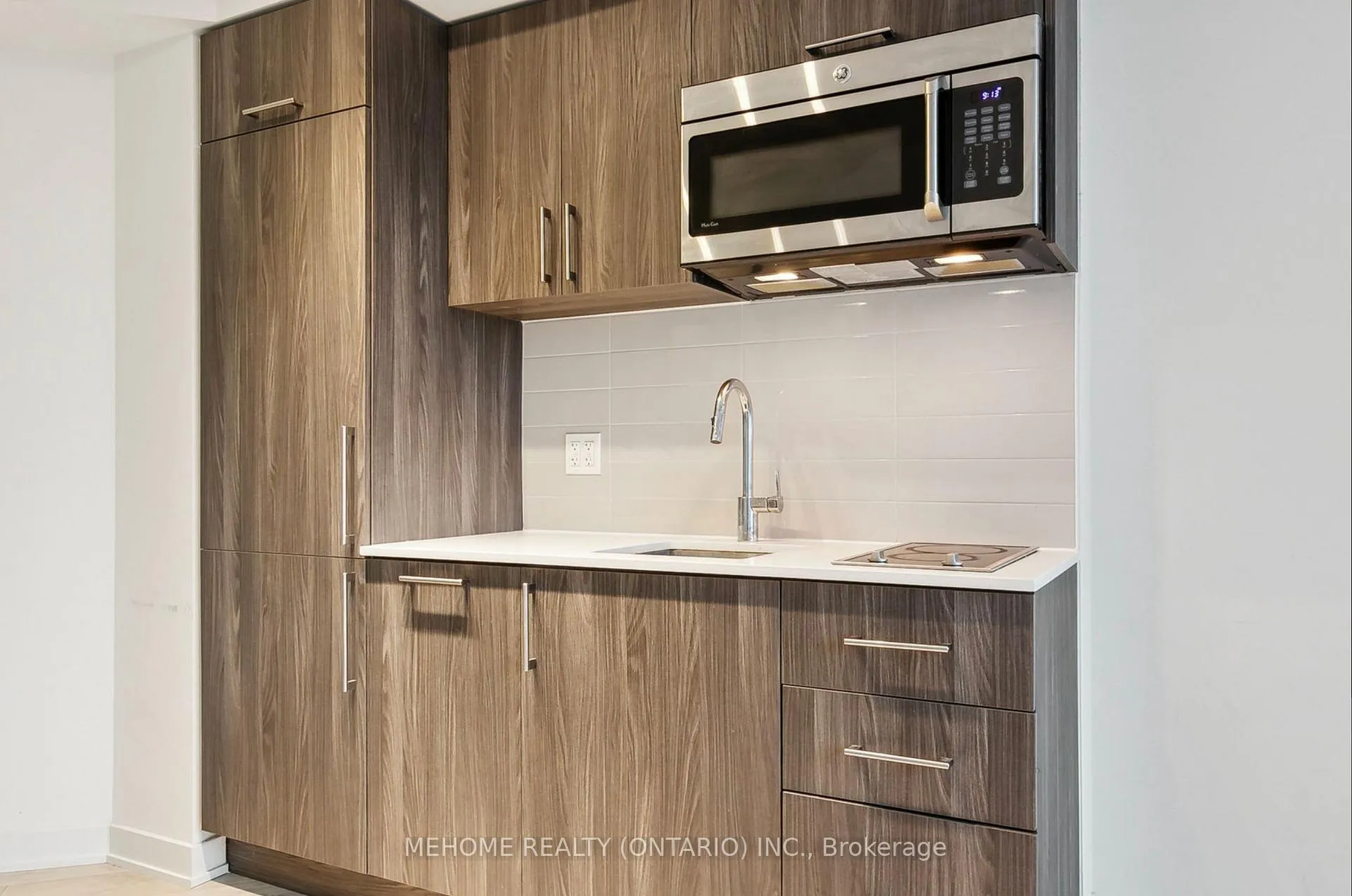 Photo 10 of Unit 301W, 27 Bathurst Street, Toronto, Waterfront Communities — HOMEH