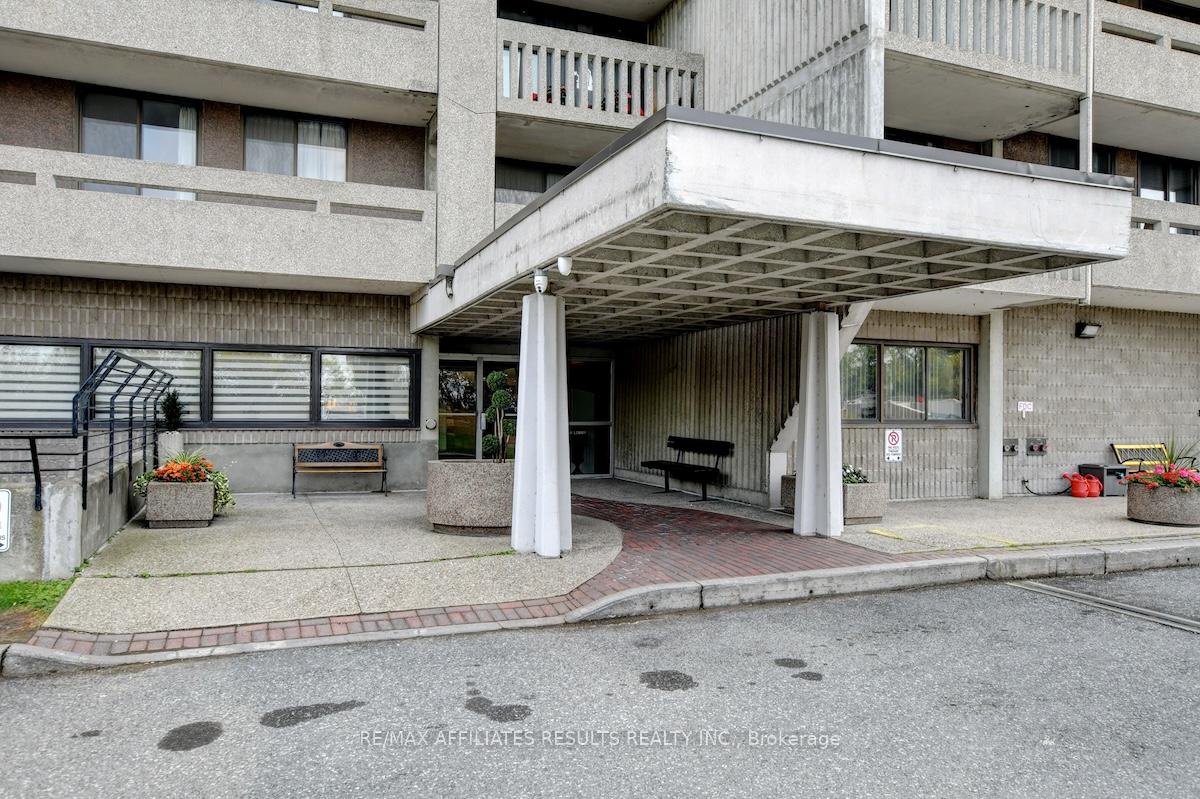 Photo 3 of Unit 304, 415 Greenview Avenue, Ottawa, Britannia — HOMEH