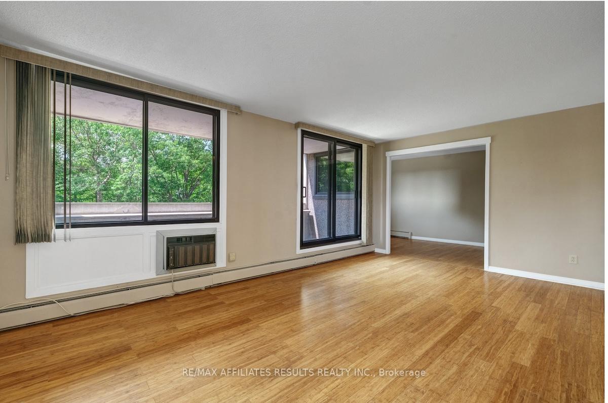 Photo 6 of Unit 304, 415 Greenview Avenue, Ottawa, Britannia — HOMEH