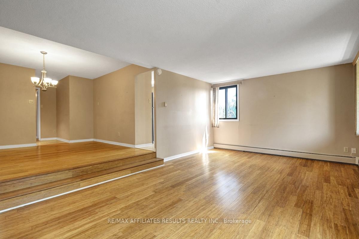 Photo 8 of Unit 304, 415 Greenview Avenue, Ottawa, Britannia — HOMEH