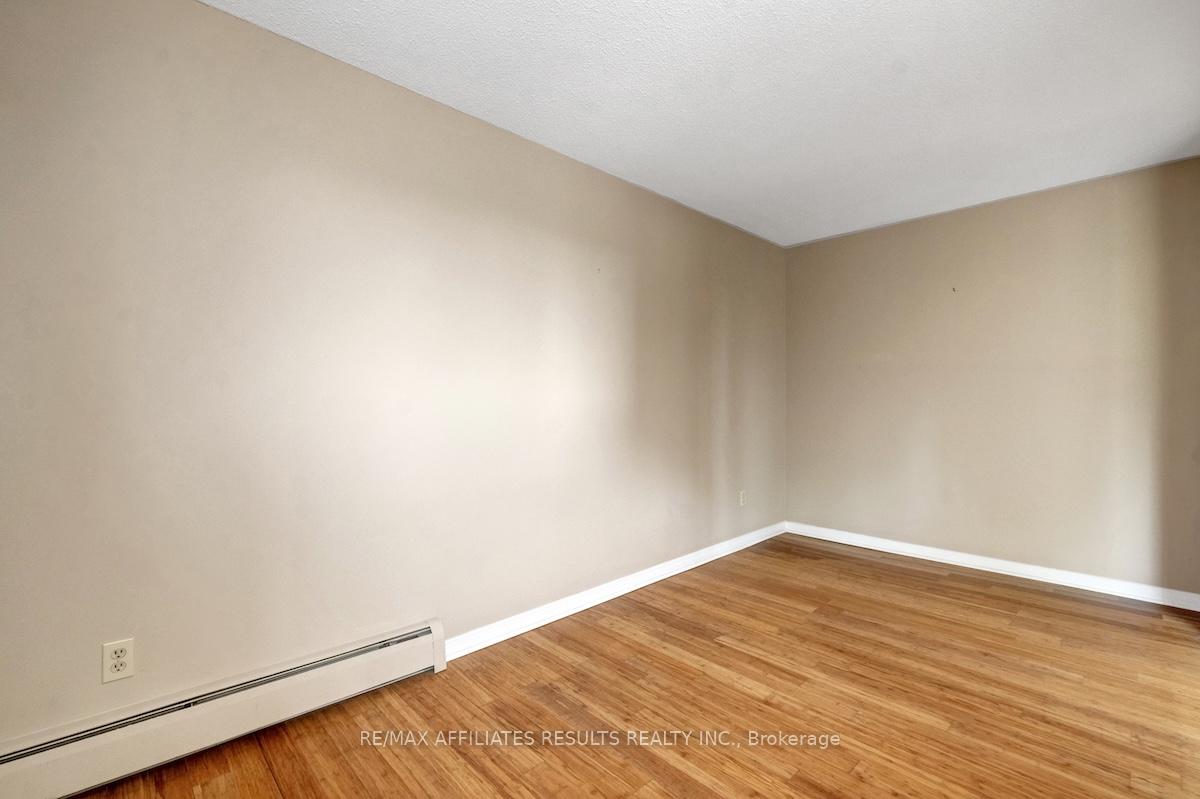 Photo 10 of Unit 304, 415 Greenview Avenue, Ottawa, Britannia — HOMEH