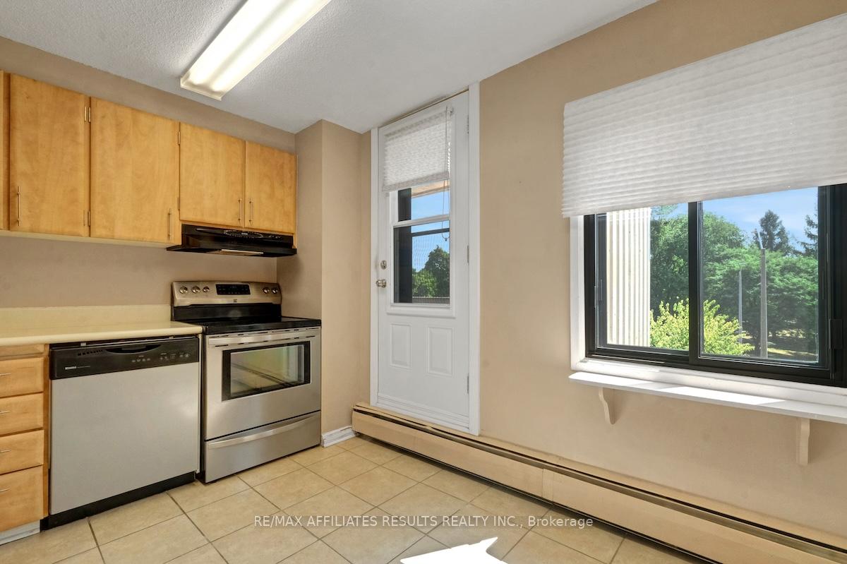 Photo 17 of Unit 304, 415 Greenview Avenue, Ottawa, Britannia — HOMEH